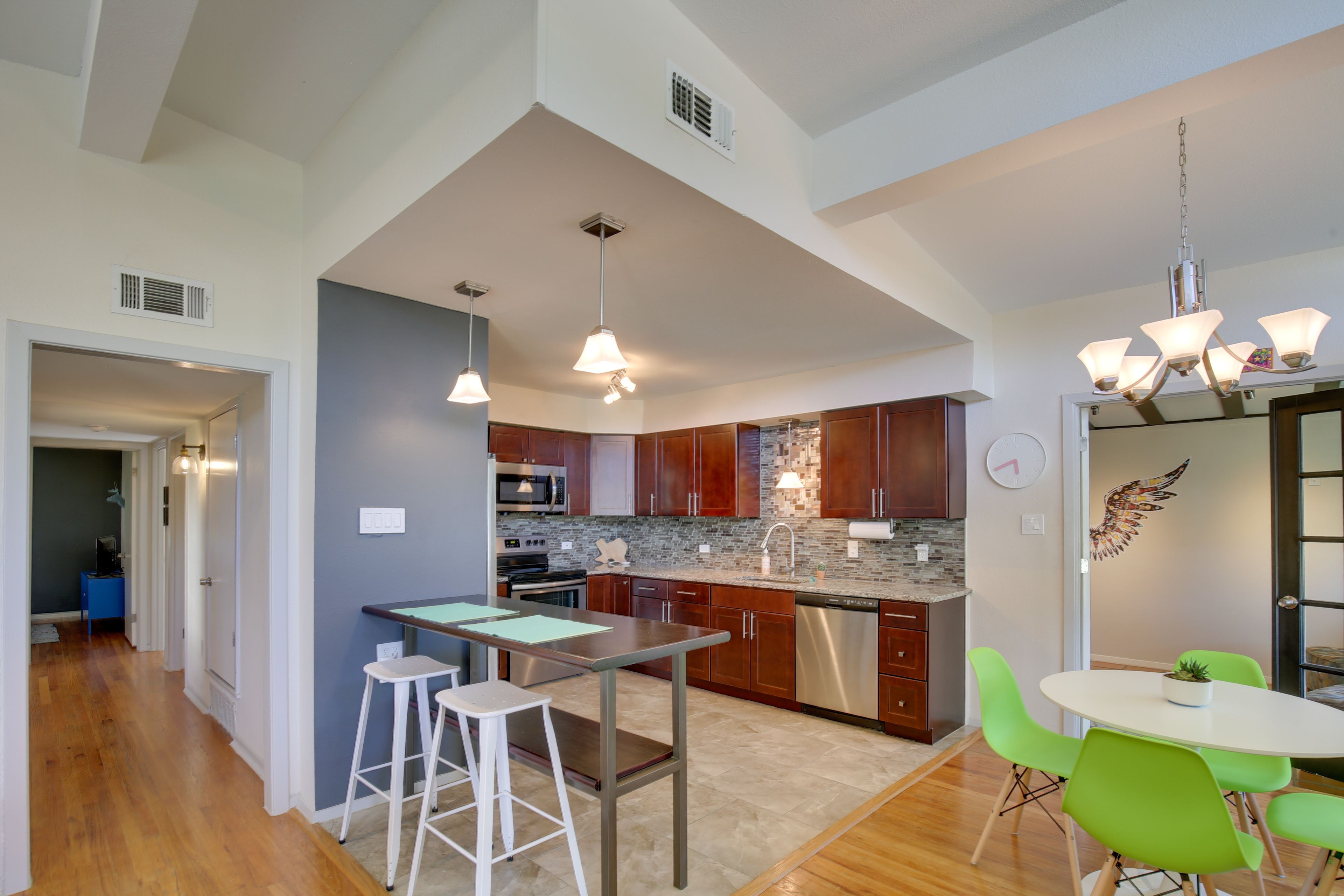 Dining Area | Dishware & Flatware
