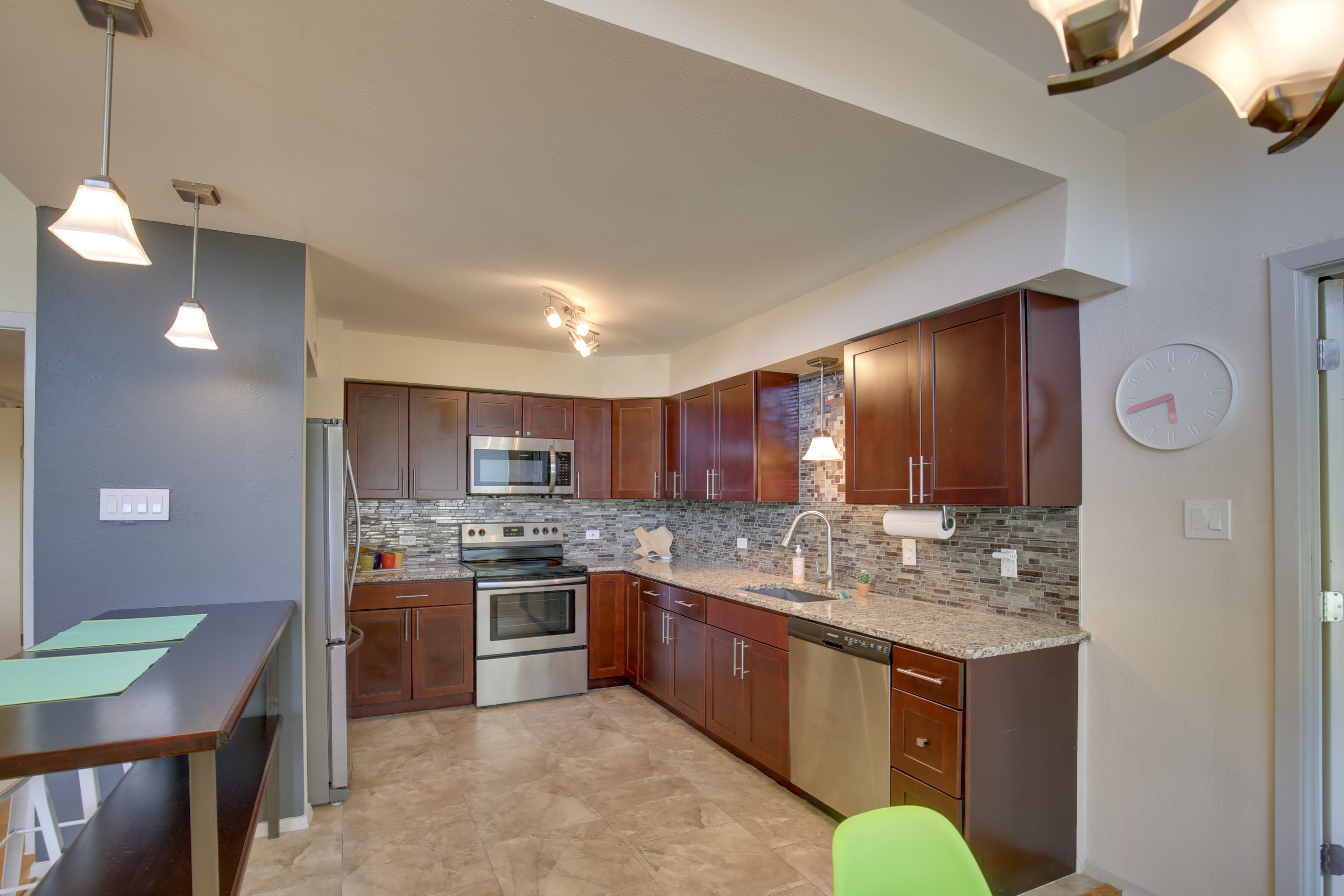 Fully Equipped Kitchen | Spices | Toaster | Cooking Basics