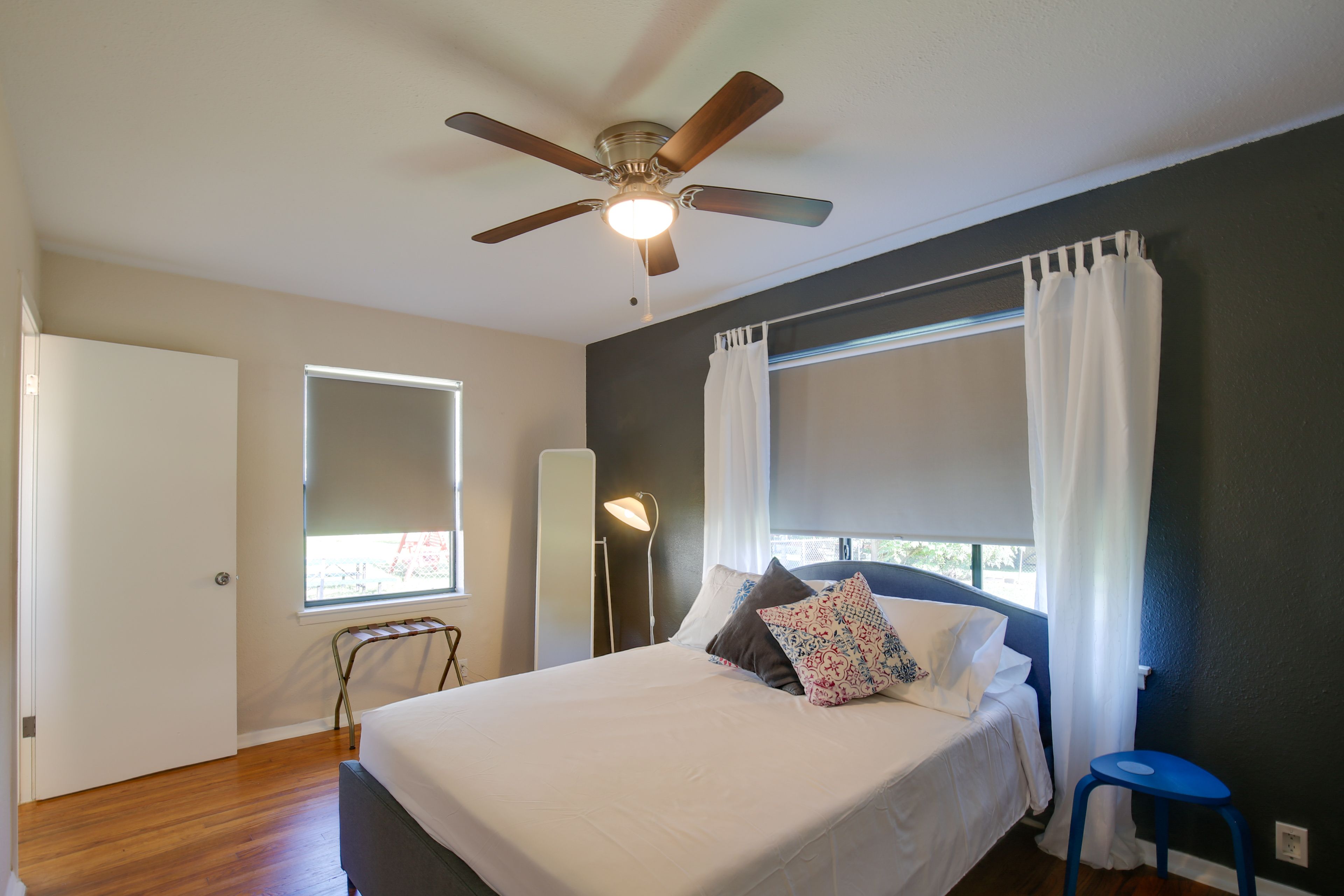 Bedroom 1 | King Bed | Smart TV