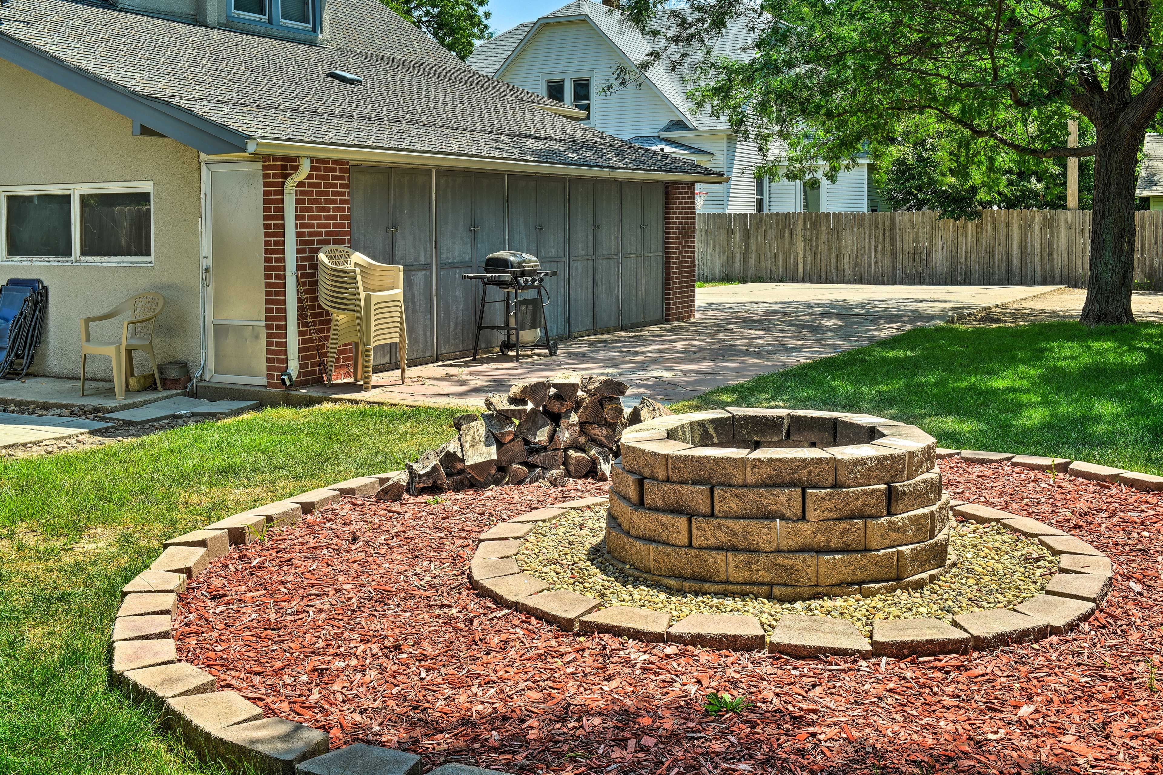 Enclosed Private Yard | Pet Friendly w/ Fee (Maximum 2 Allowed) | Gas Grill