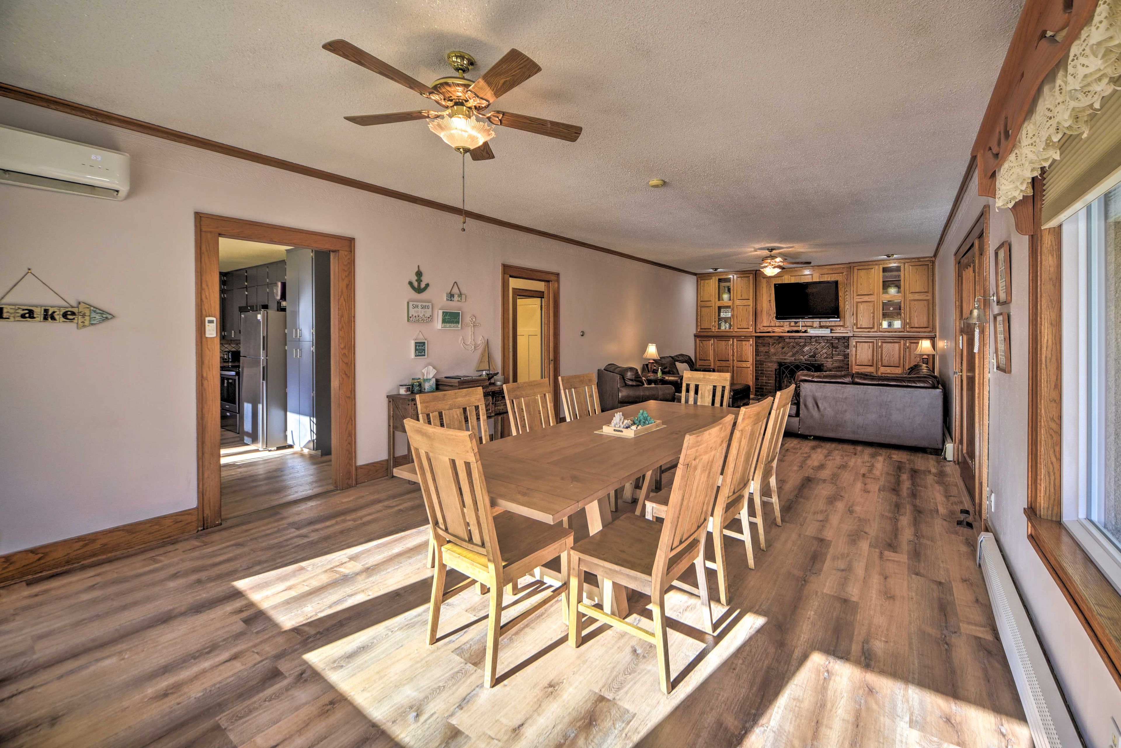 Main Living & Dining Area | Free WiFi | Flat-Screen TV