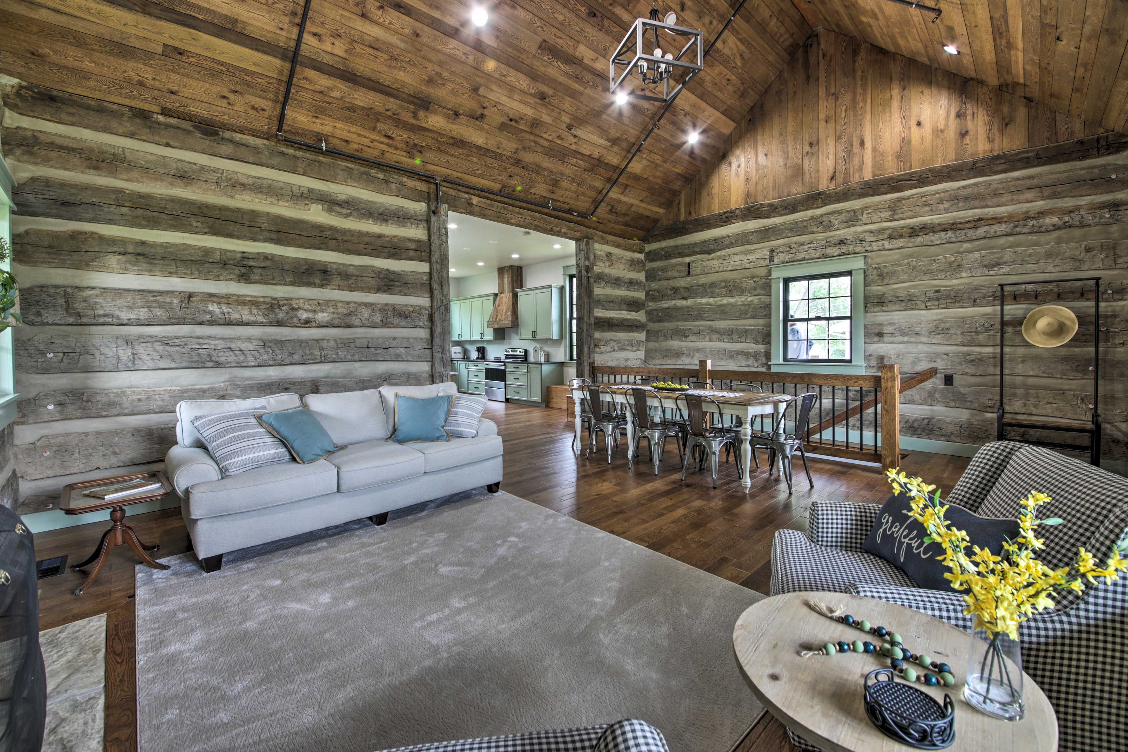 Living Room | Central A/C | Free WiFi