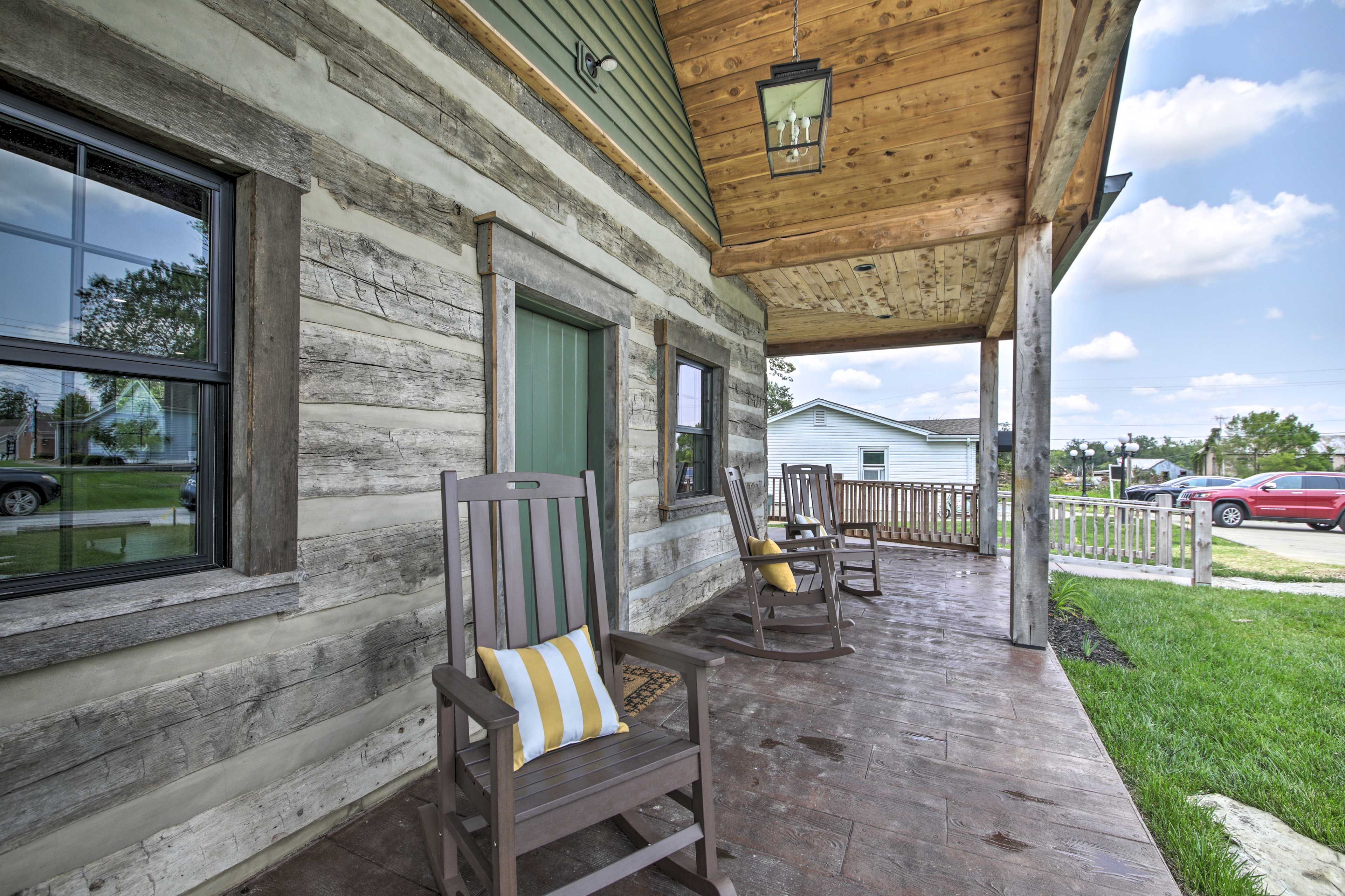 Wraparound Deck