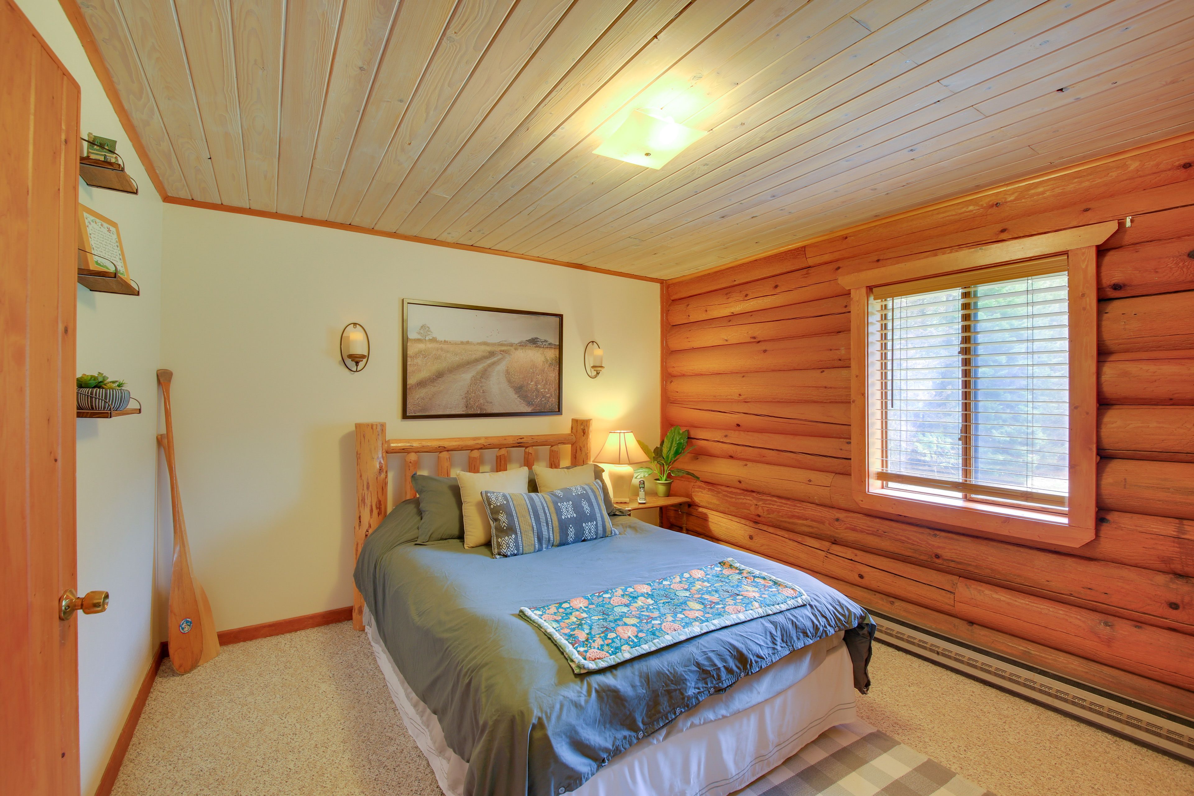 Bedroom 2 | Queen Bed