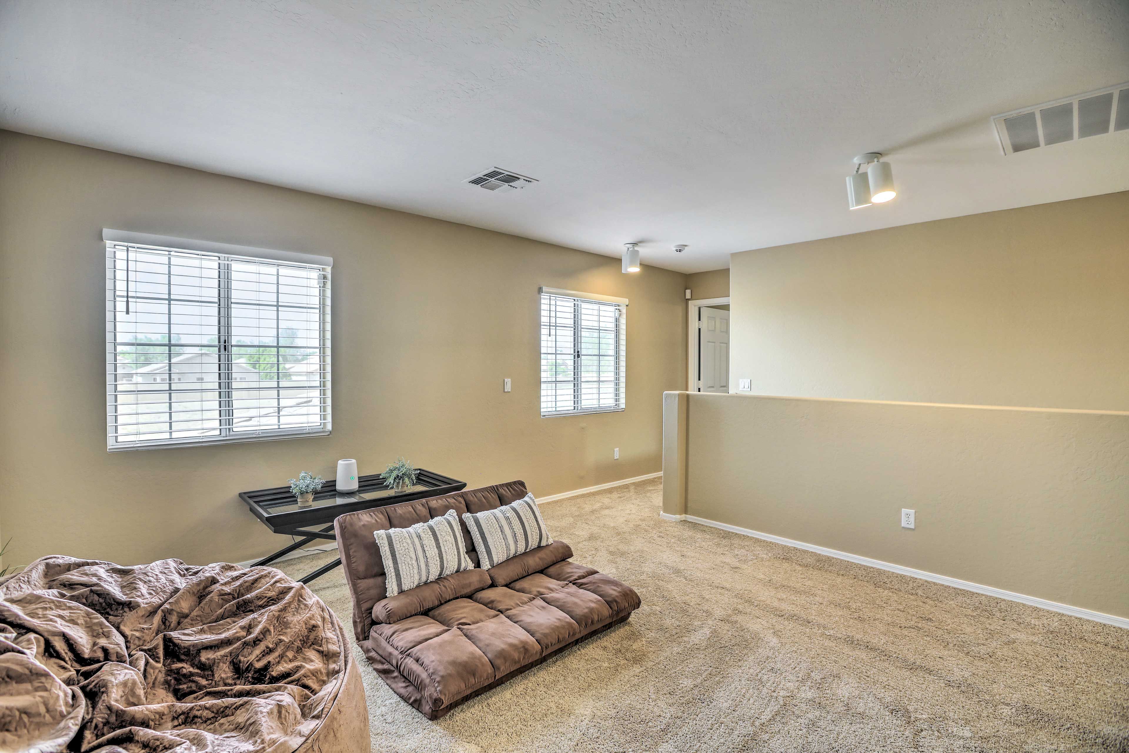 Loft | Full Futon