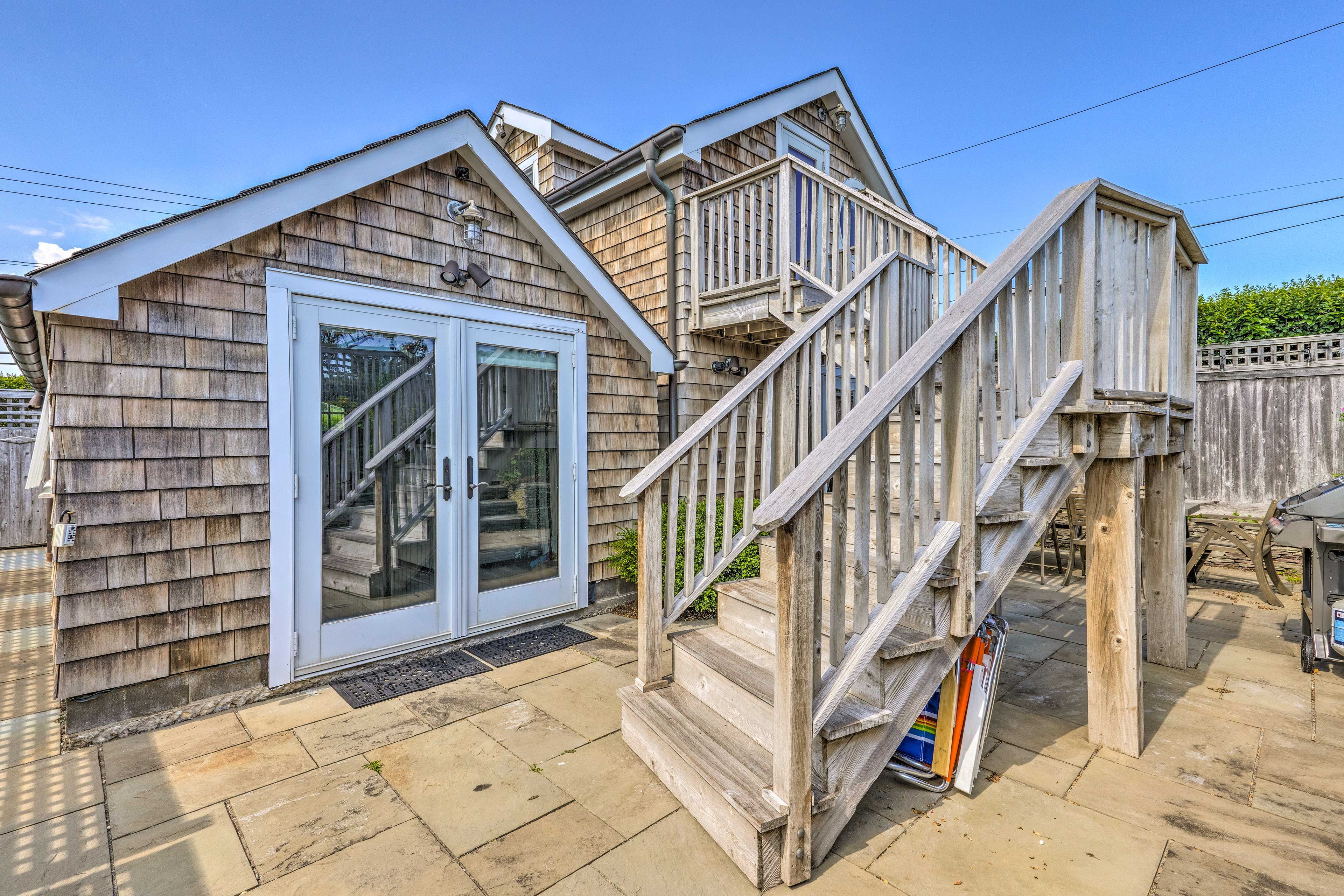 Condo Exterior | Exterior Security Cameras (4)
