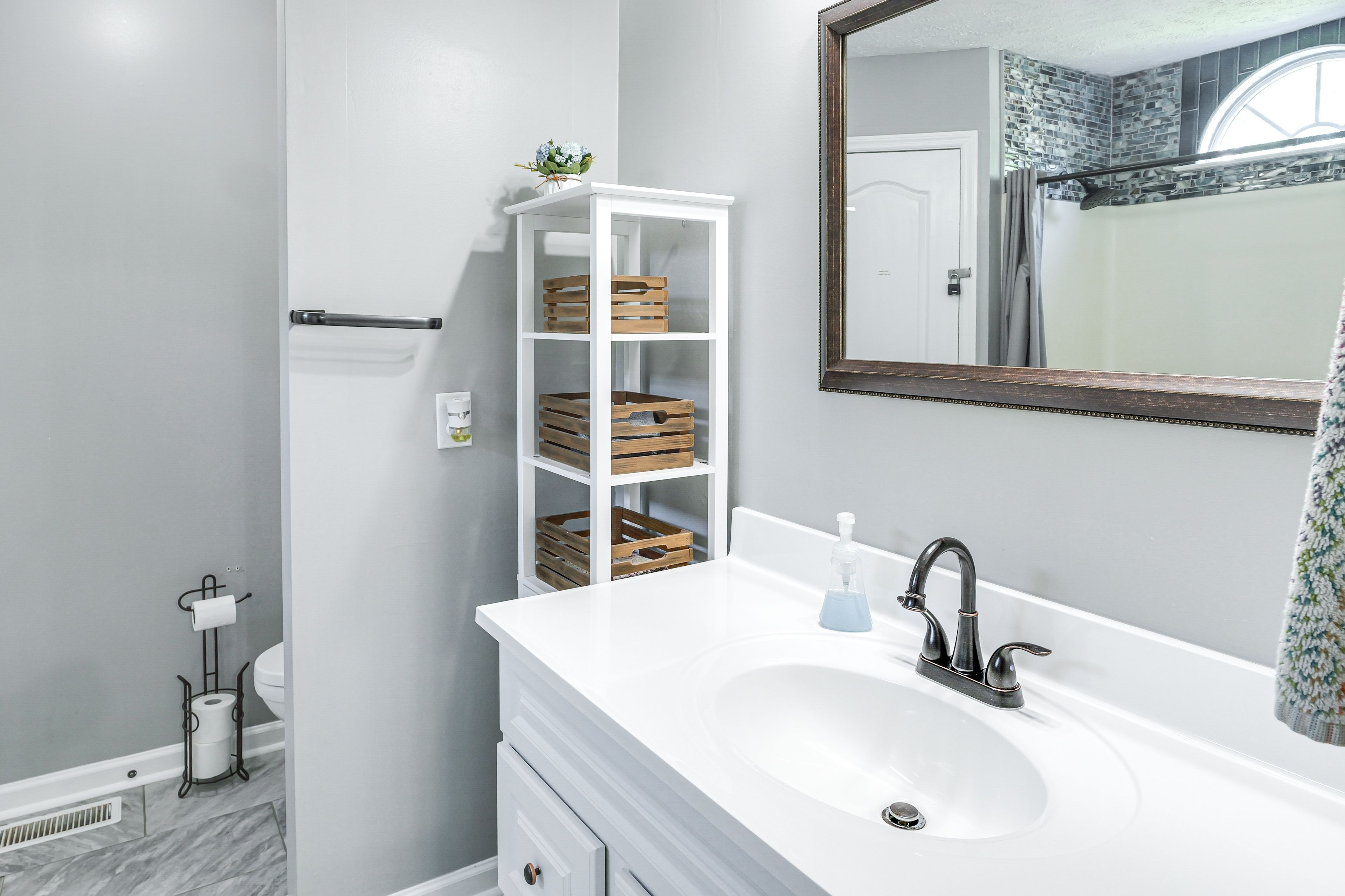 En-Suite Bathroom | Towels Provided