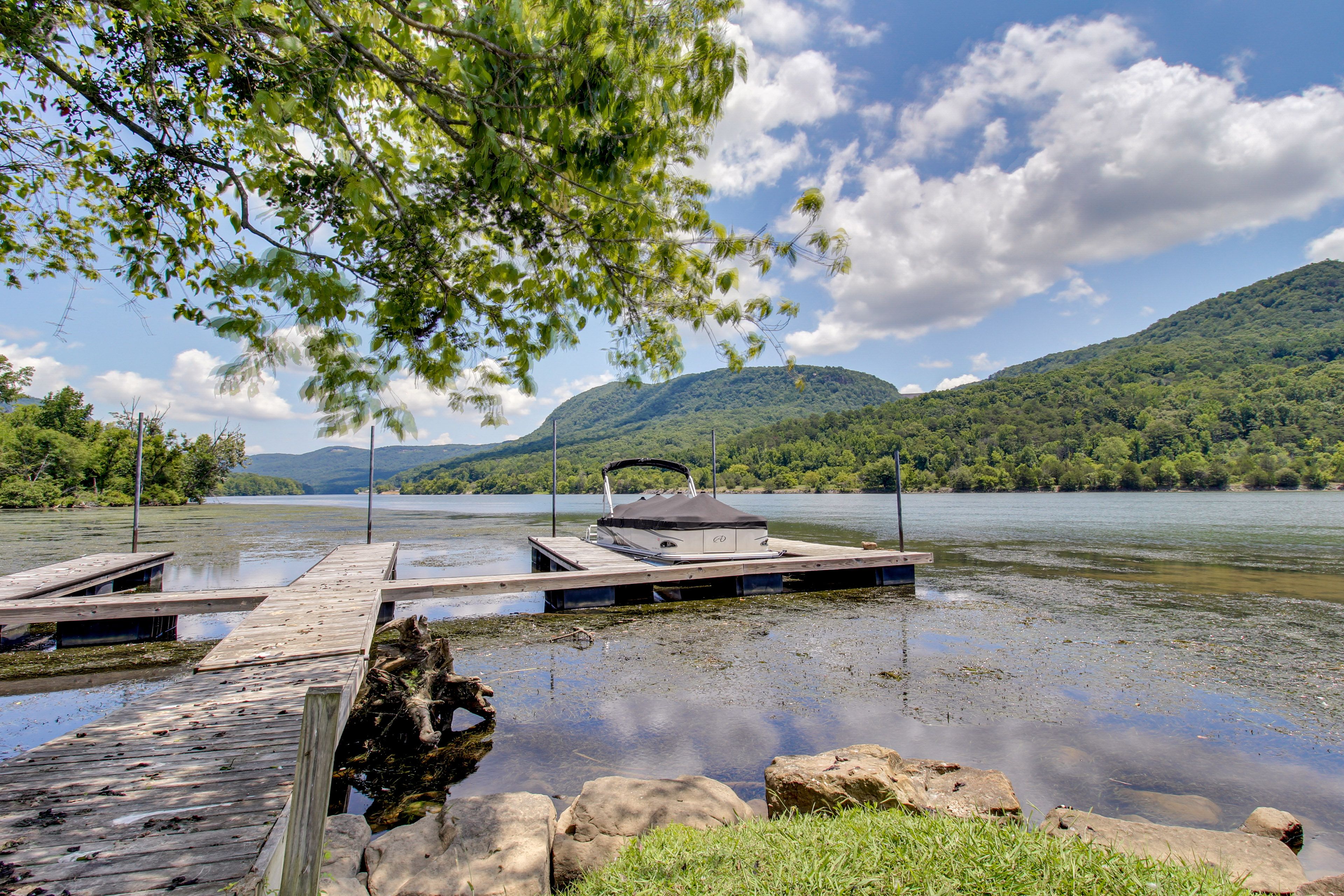 Community Dock | Kayaks