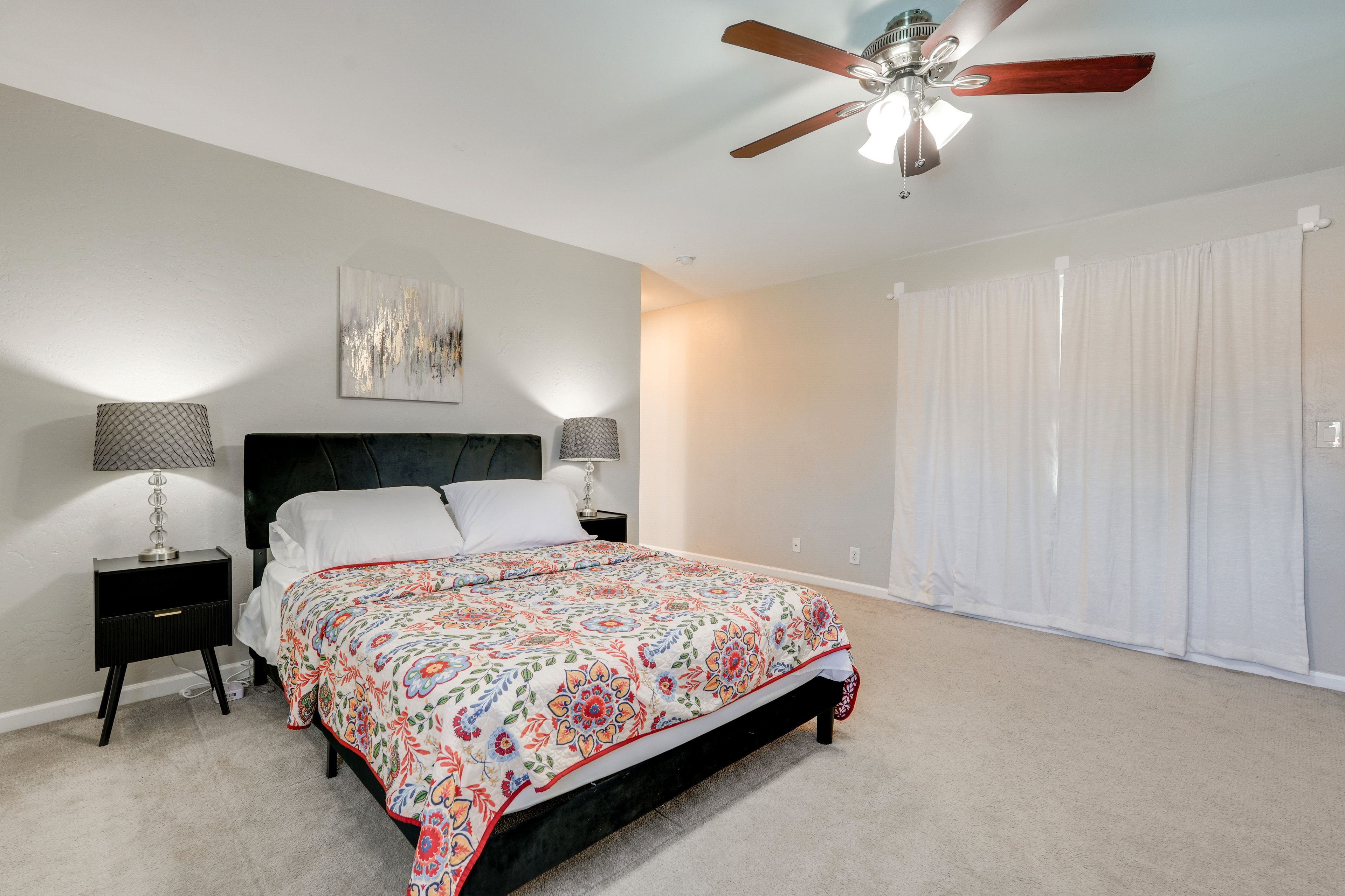 Bedroom 1 | Queen Bed | En-Suite Bathroom