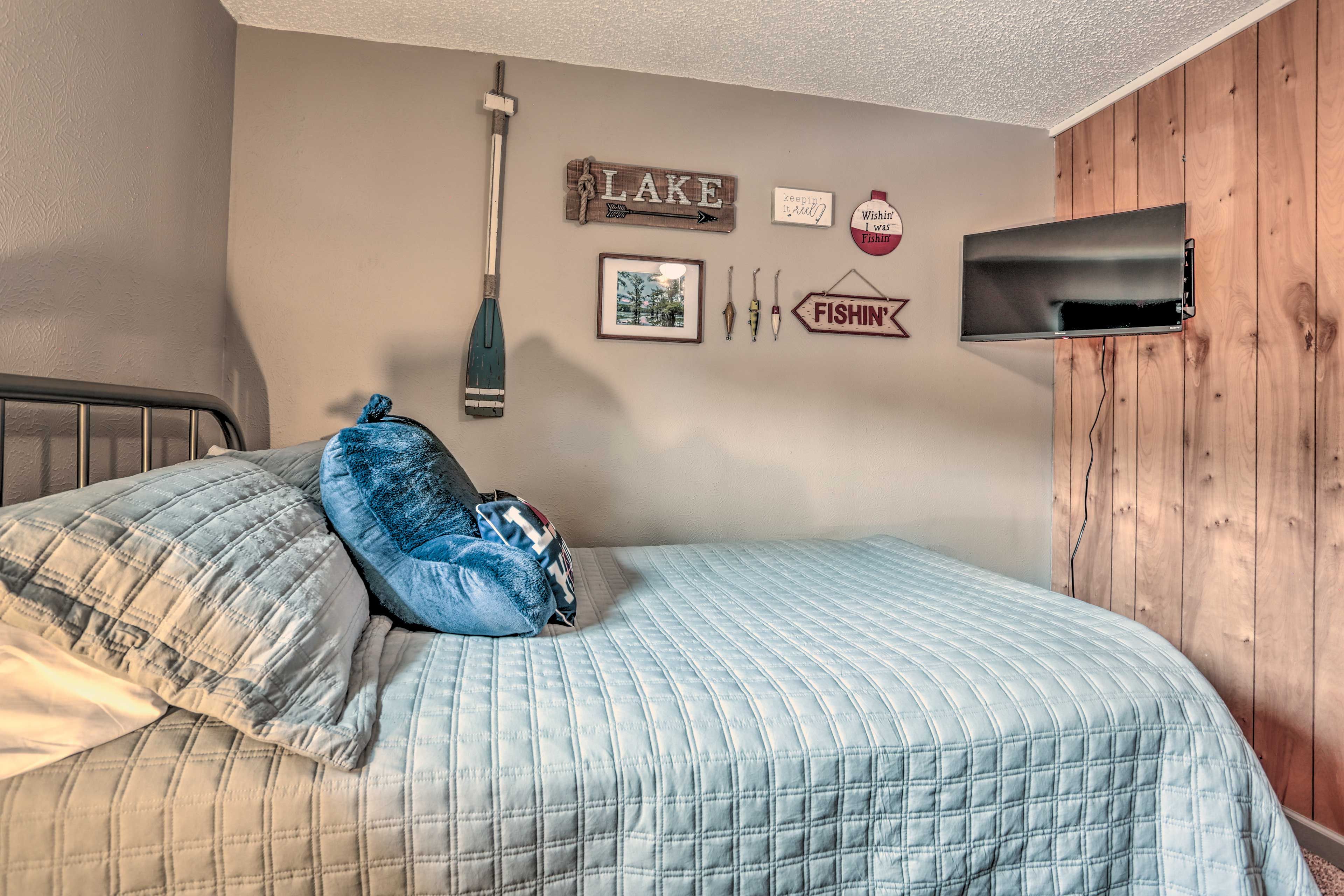Bedroom 2 | Smart TV