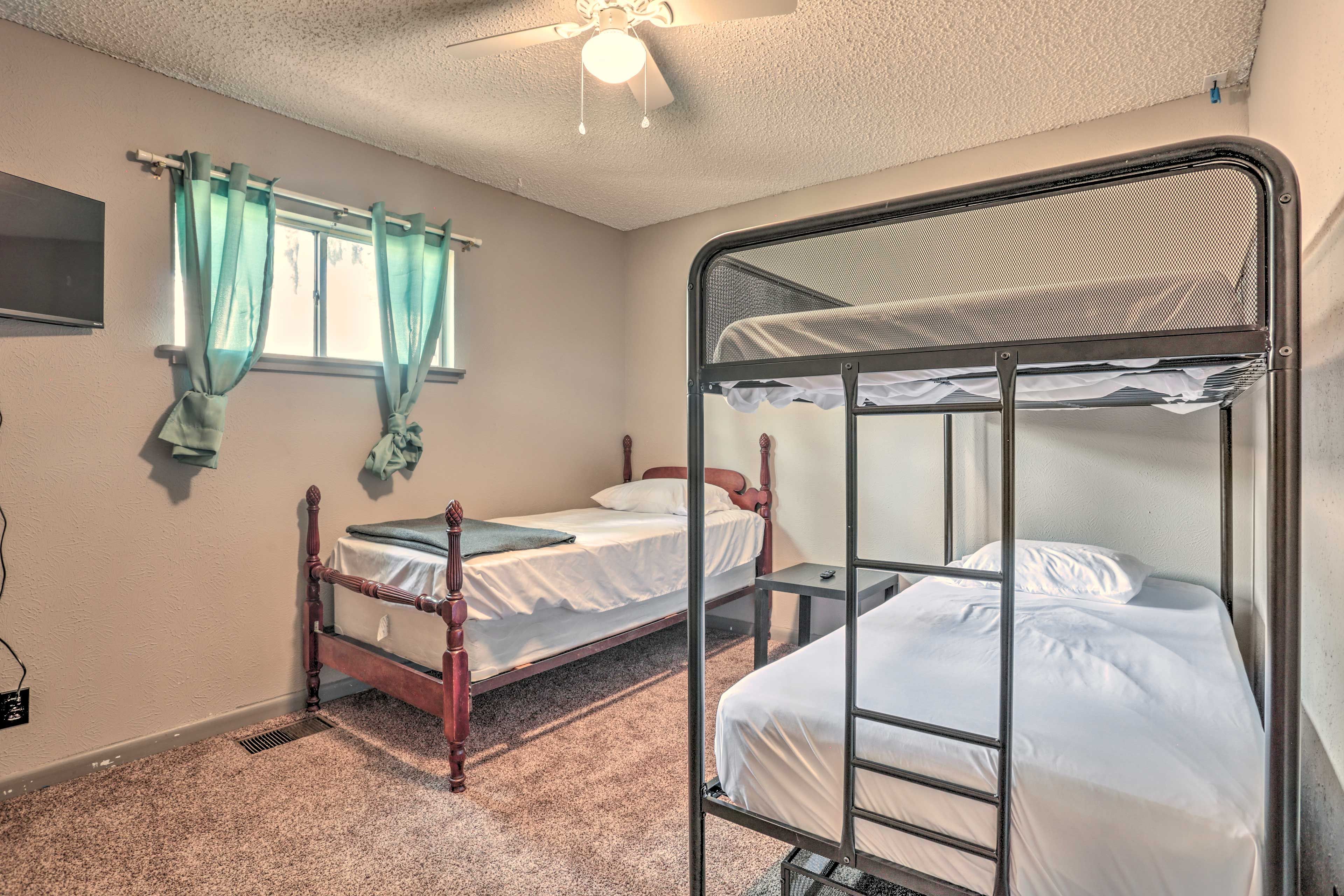 Bedroom 3 | Twin Bunk Bed | Twin Bed