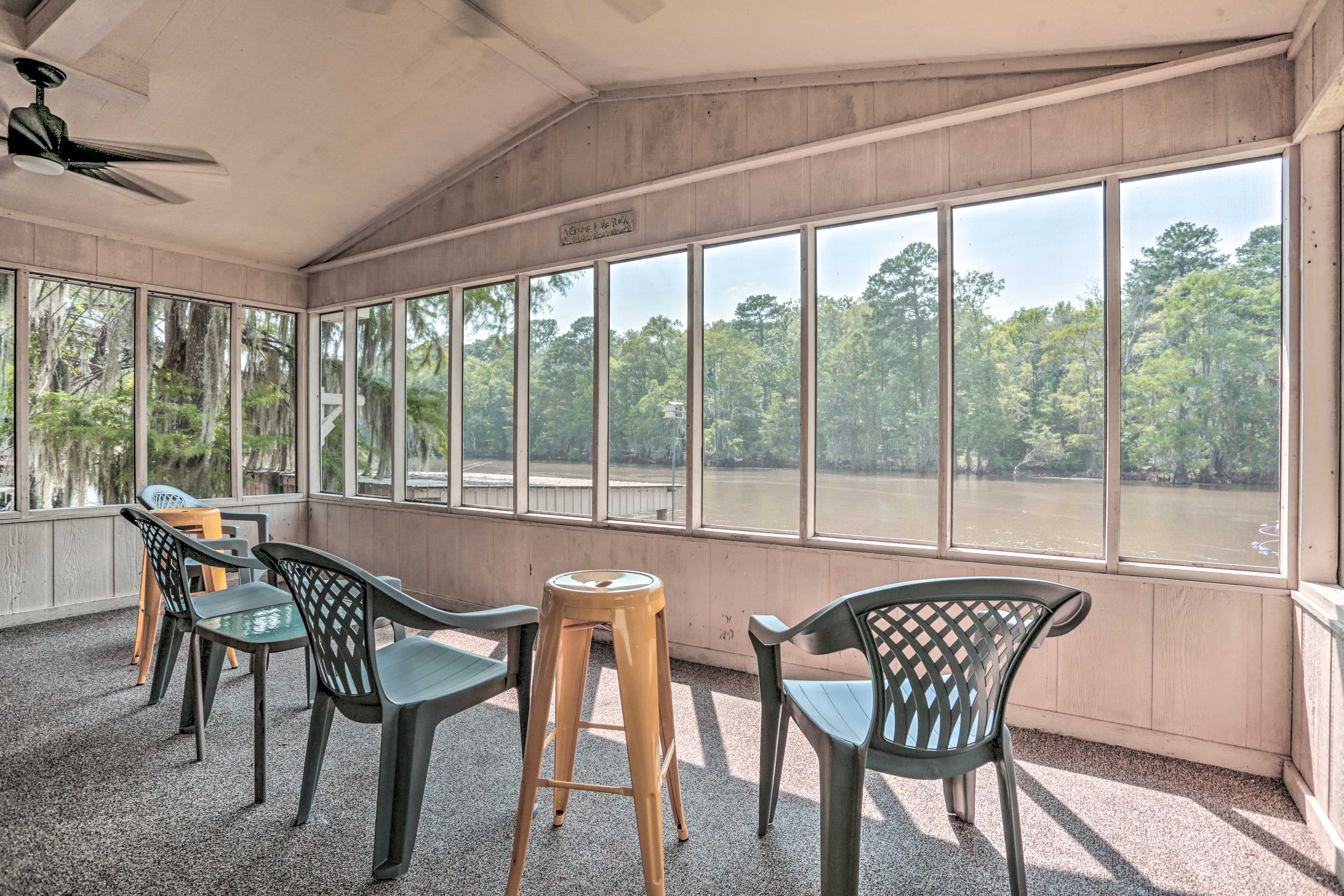 Screened-In Porch
