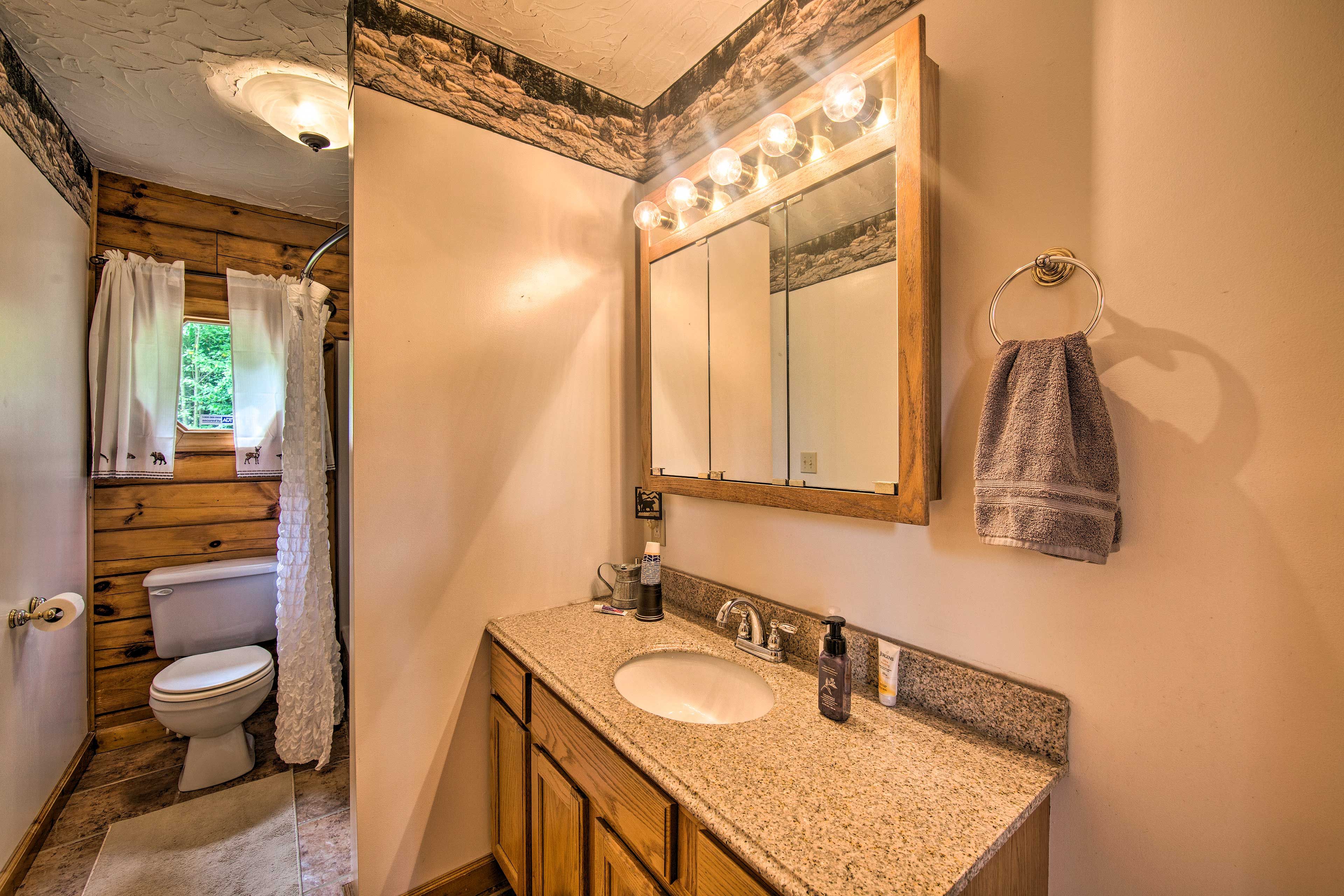 Bathroom | Towels Provided