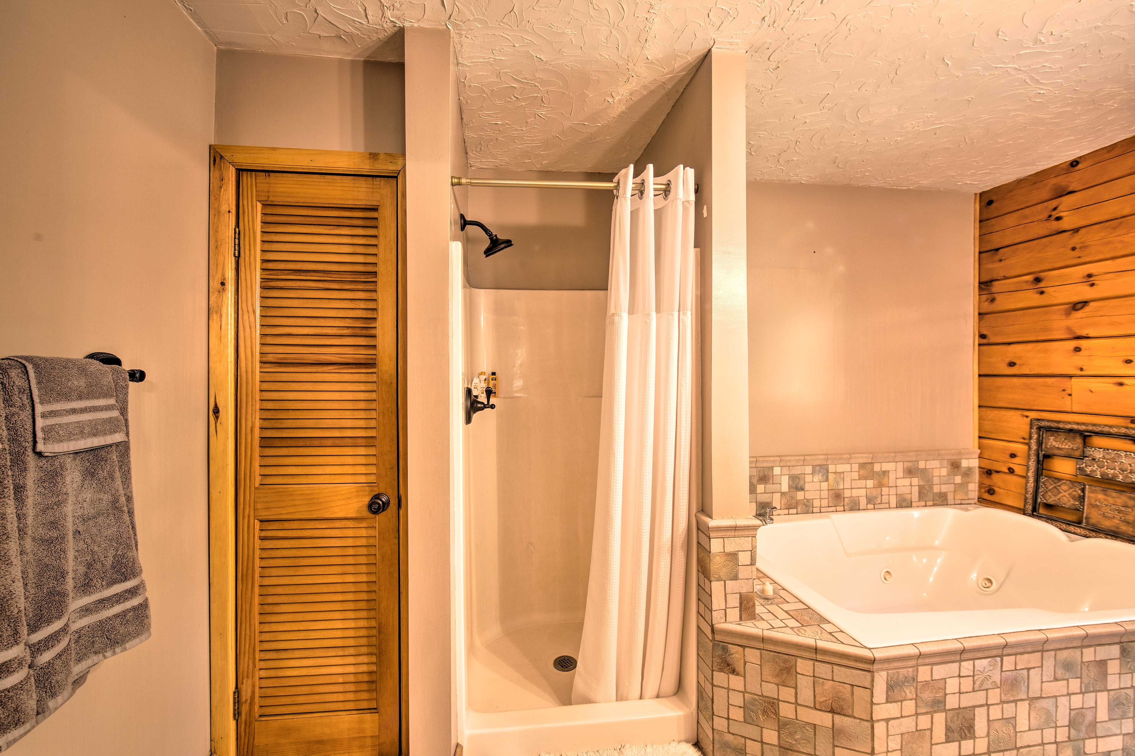 En-Suite Bathroom | Complimentary Toiletries