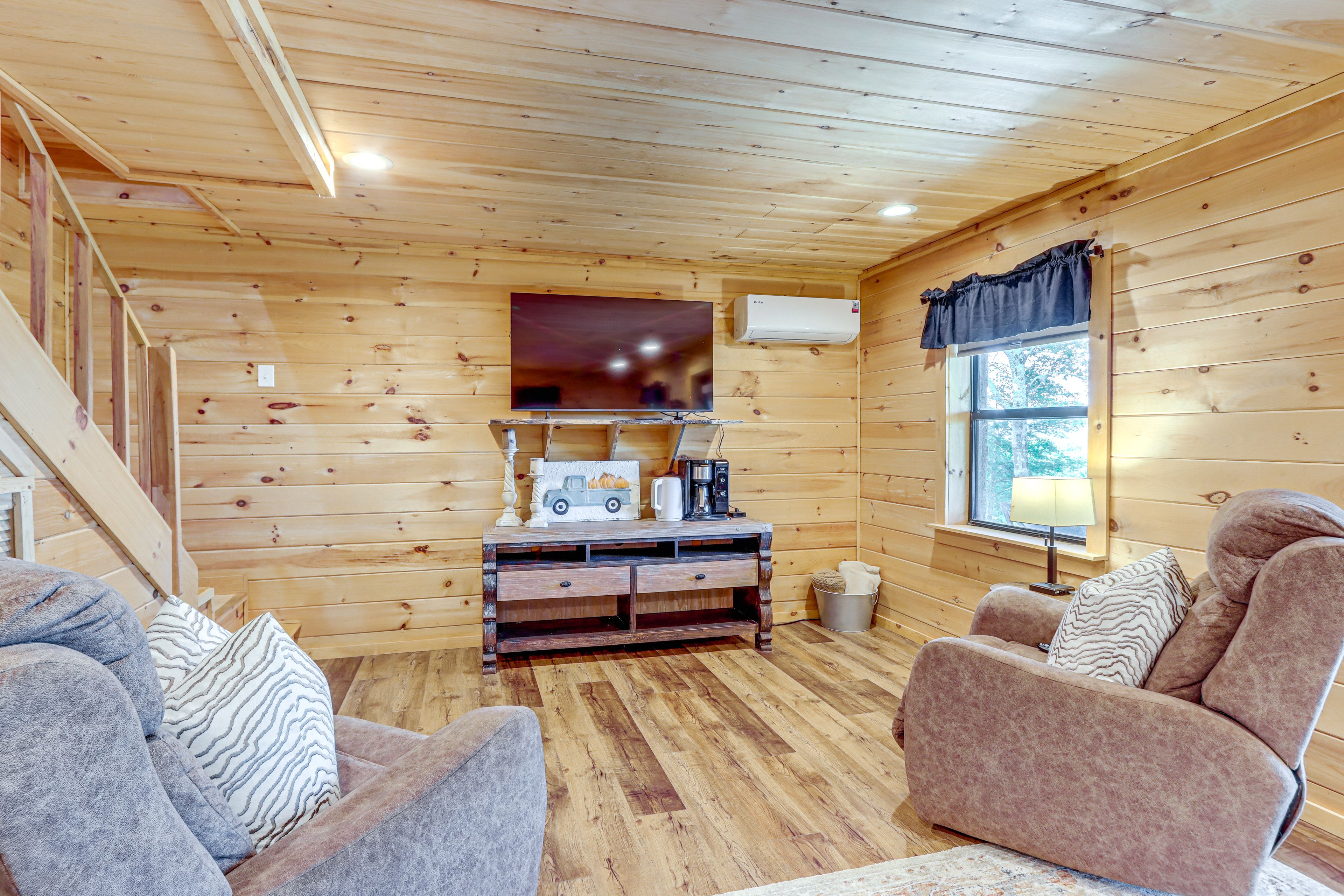 Bedroom 1 | Lower Level | King Bed | Smart TV | Drip Coffee Maker