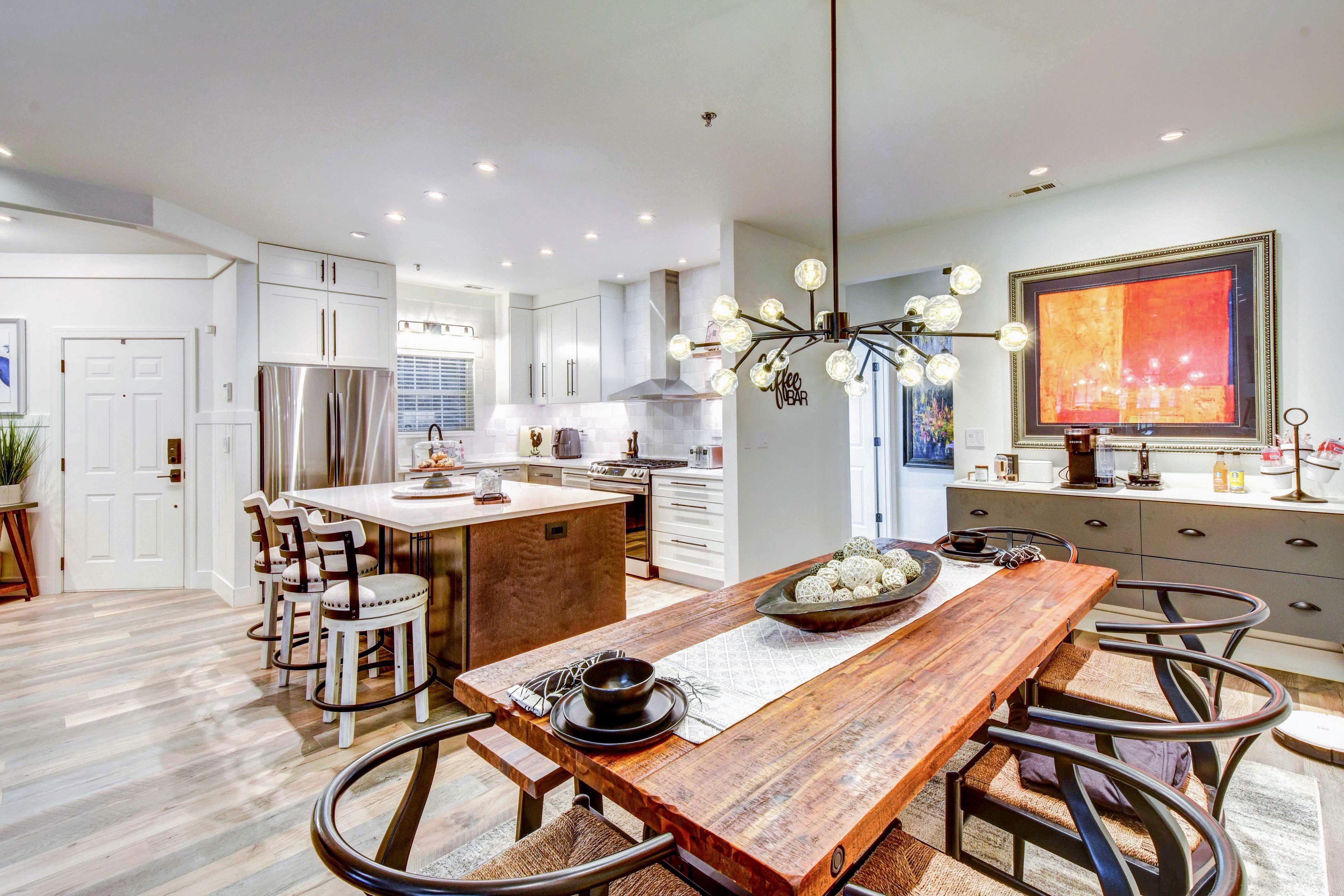 Dining Area | Farmhouse Seating | Dishware/Flatware Provided