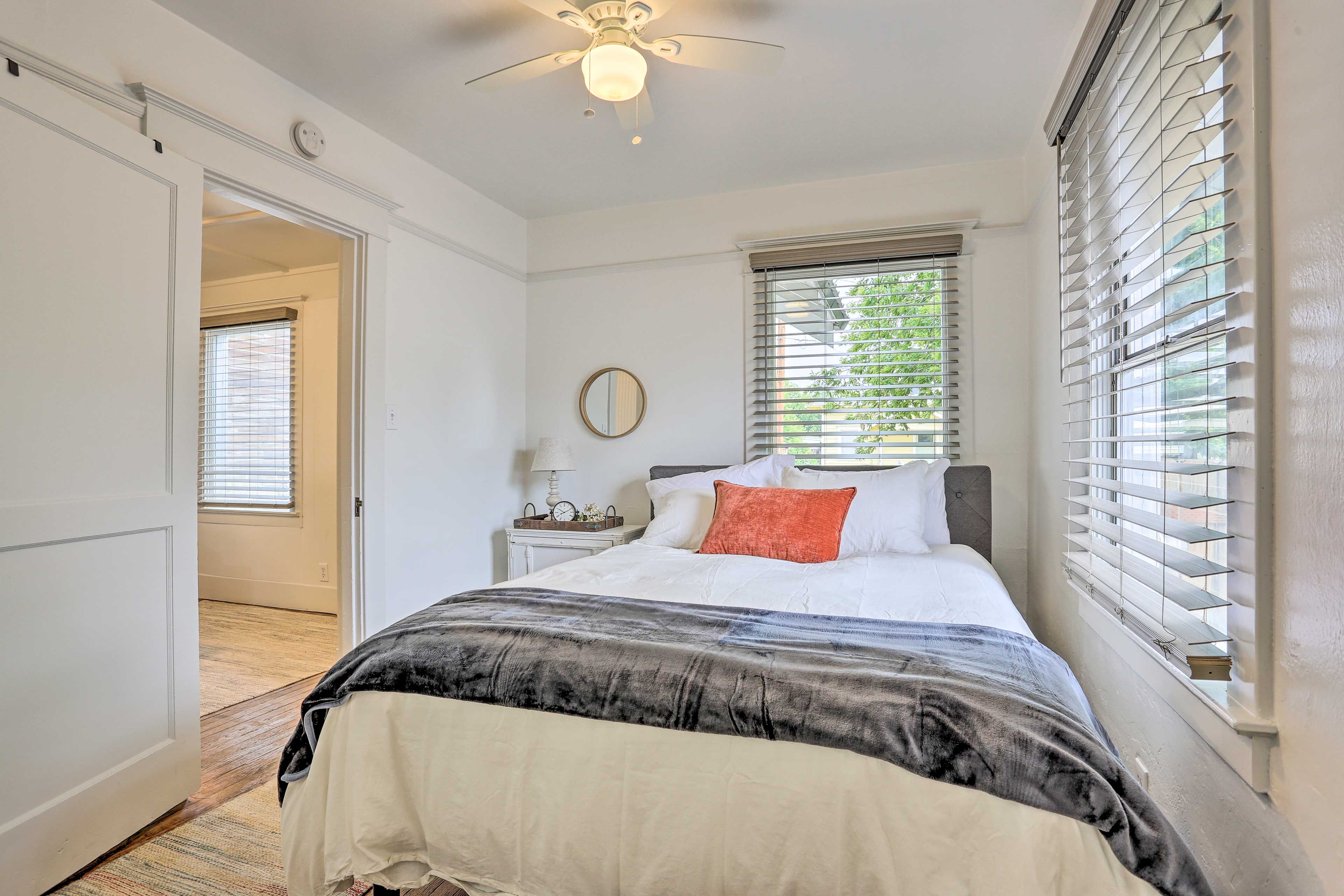 Bedroom | Linens Provided