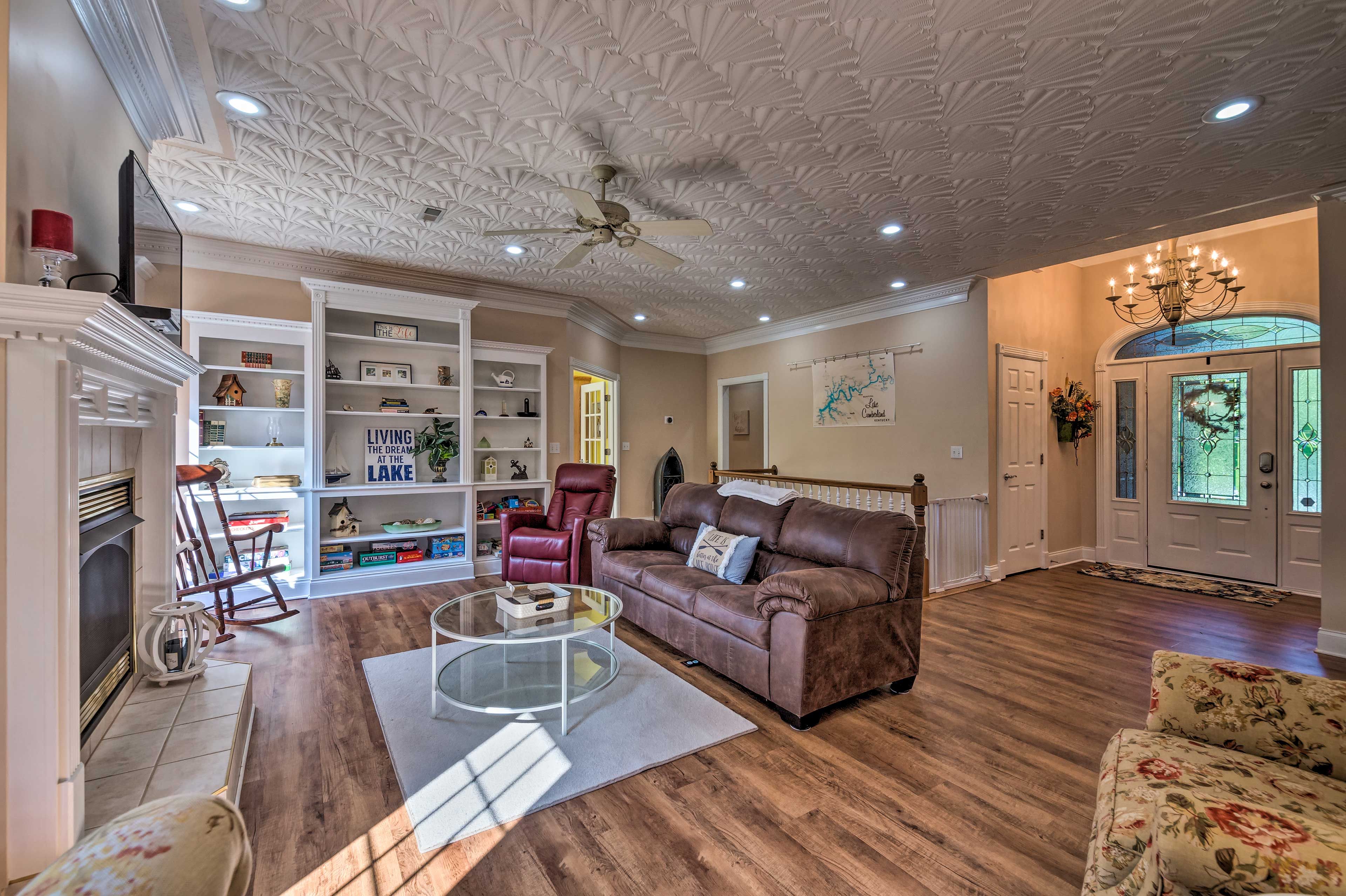Living Room | Air Conditioning & Heat | Books & Board Games