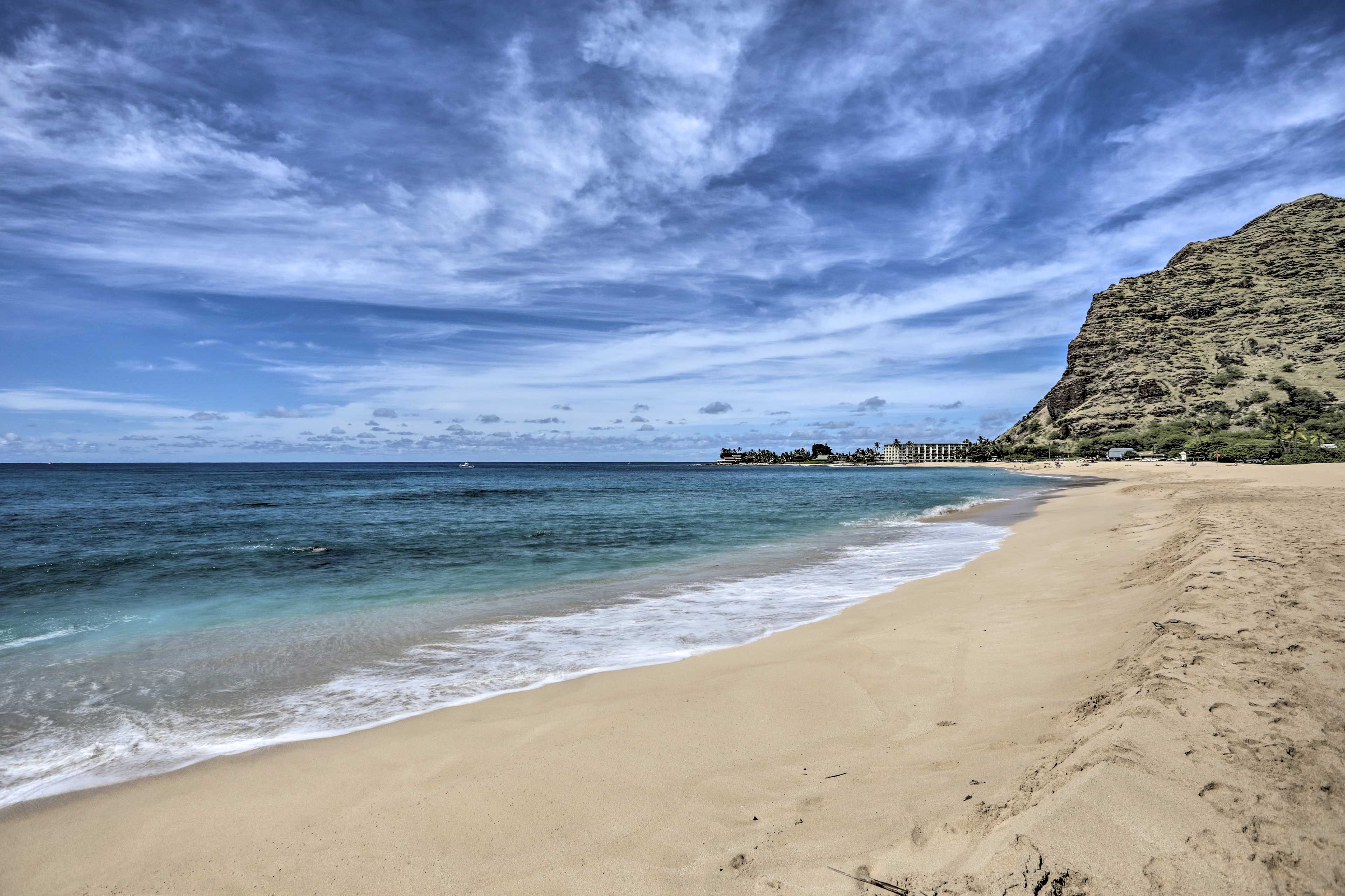Mākaha Beach Park | 1.3 Mi Away
