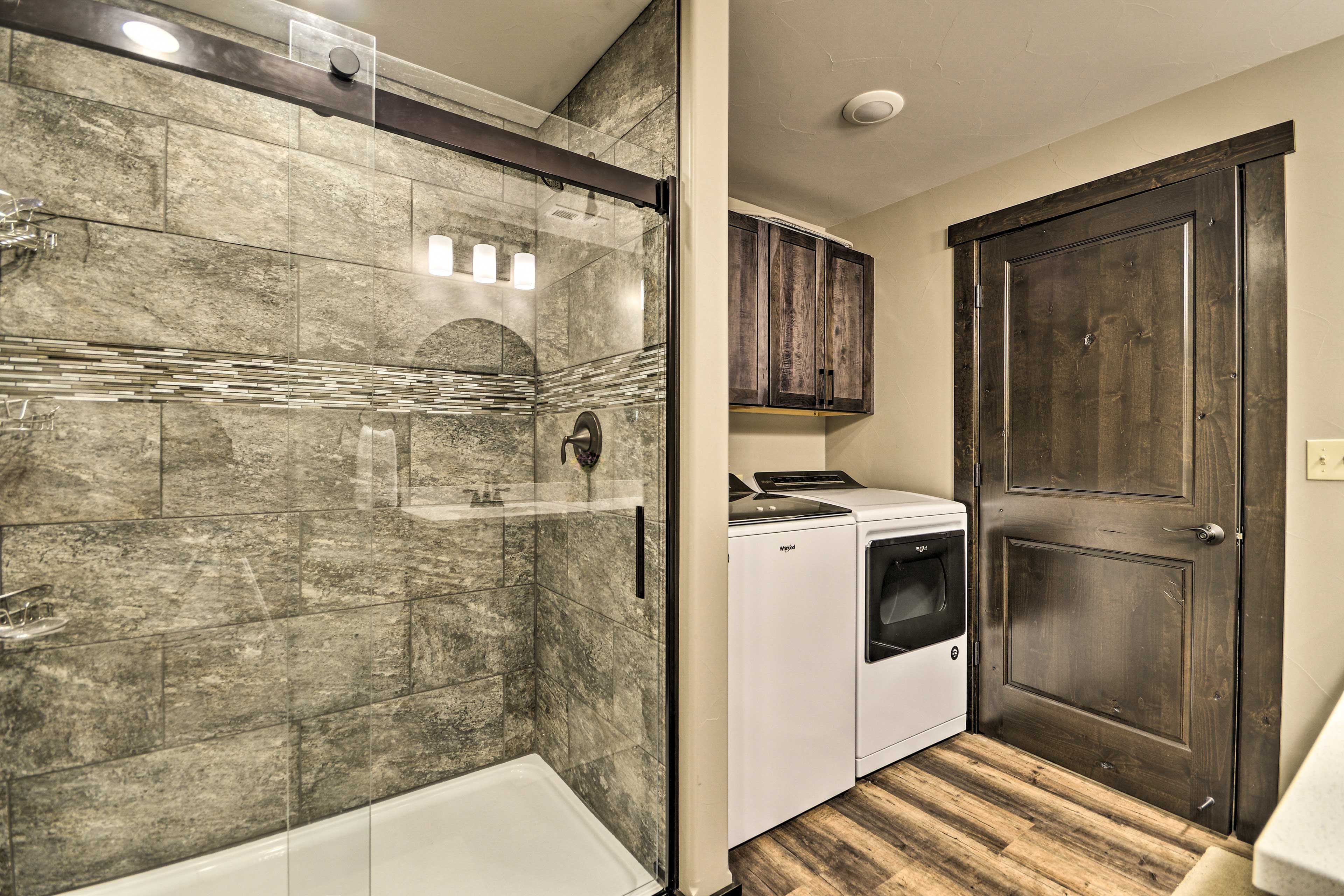 Full Bathroom | In-Unit Laundry