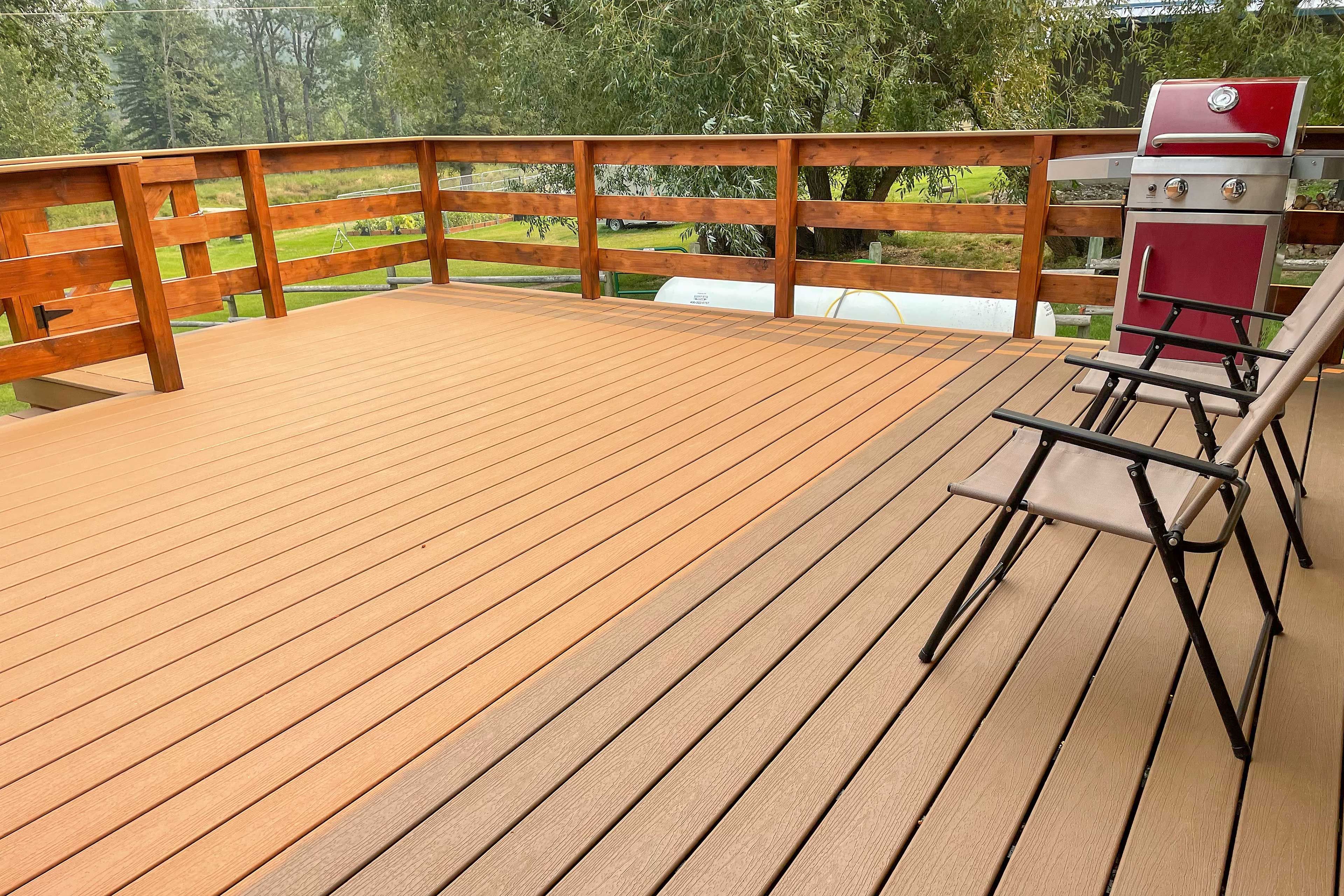 Deck | Gas Grill