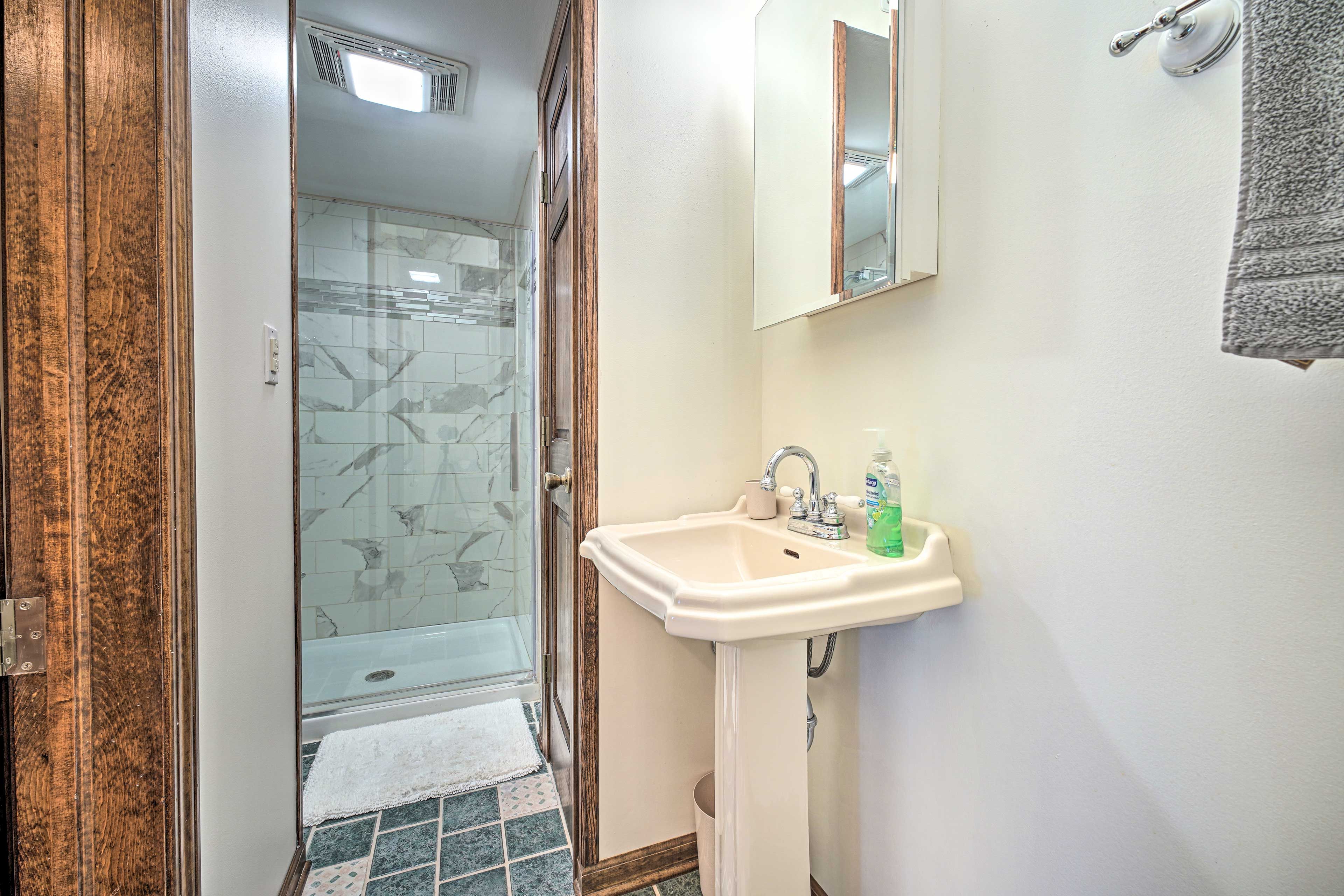 Full Bathroom