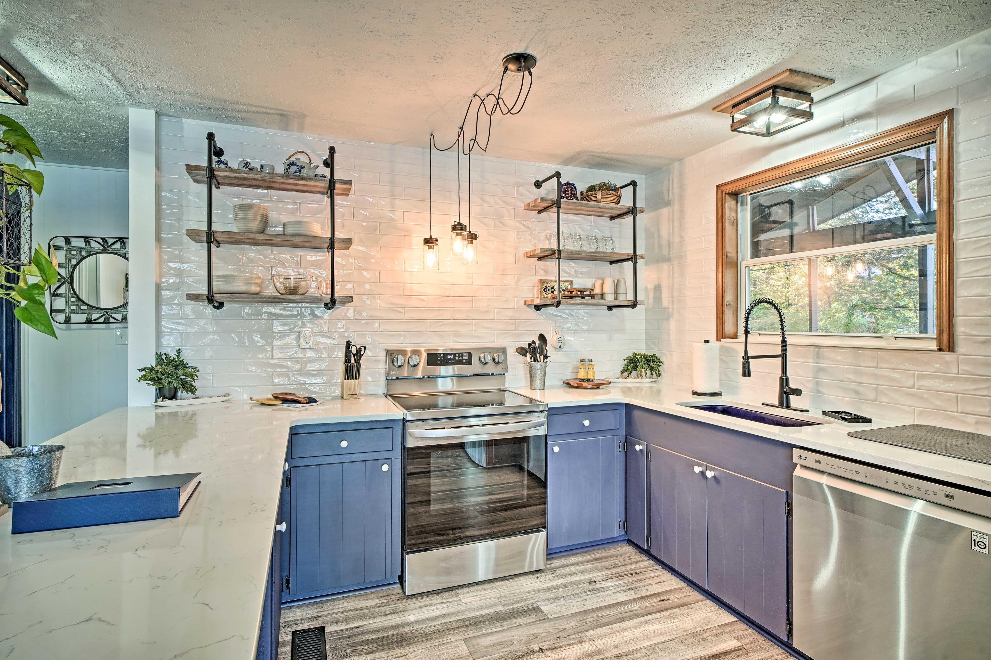 Kitchen | Fully Equipped | Spices | Cooking Basics