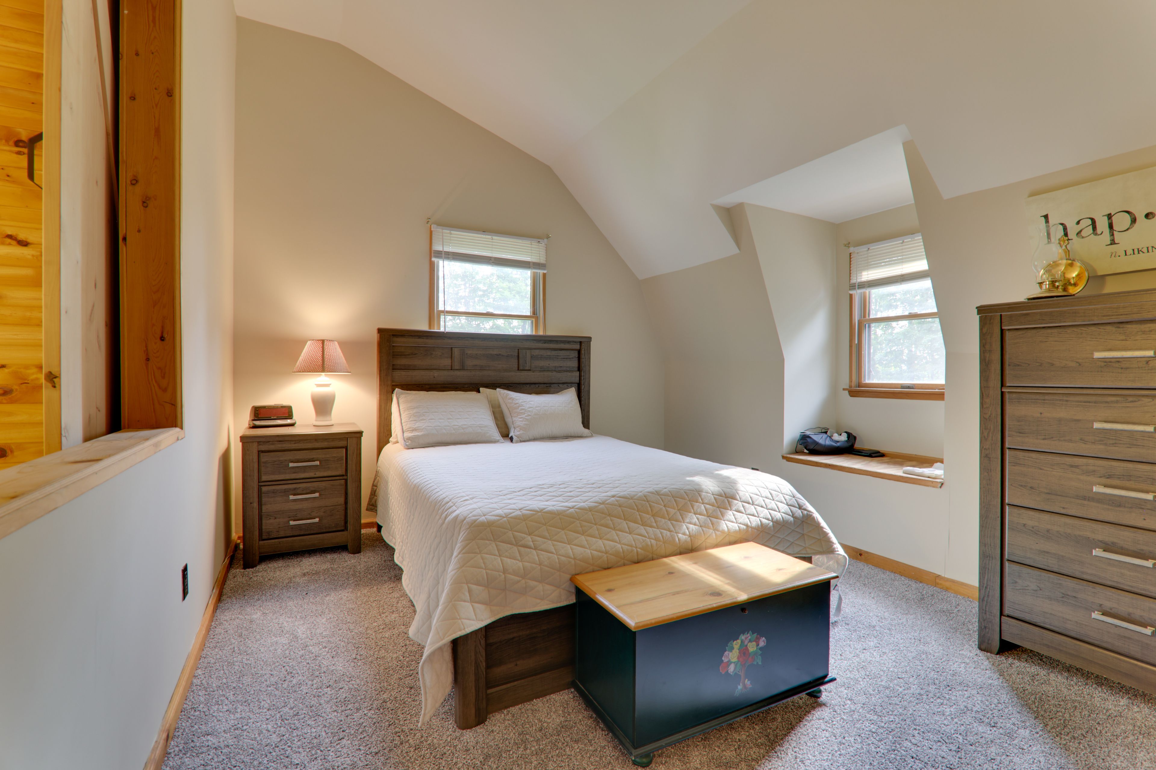 Bedroom 1 | Queen Bed | 2nd Floor