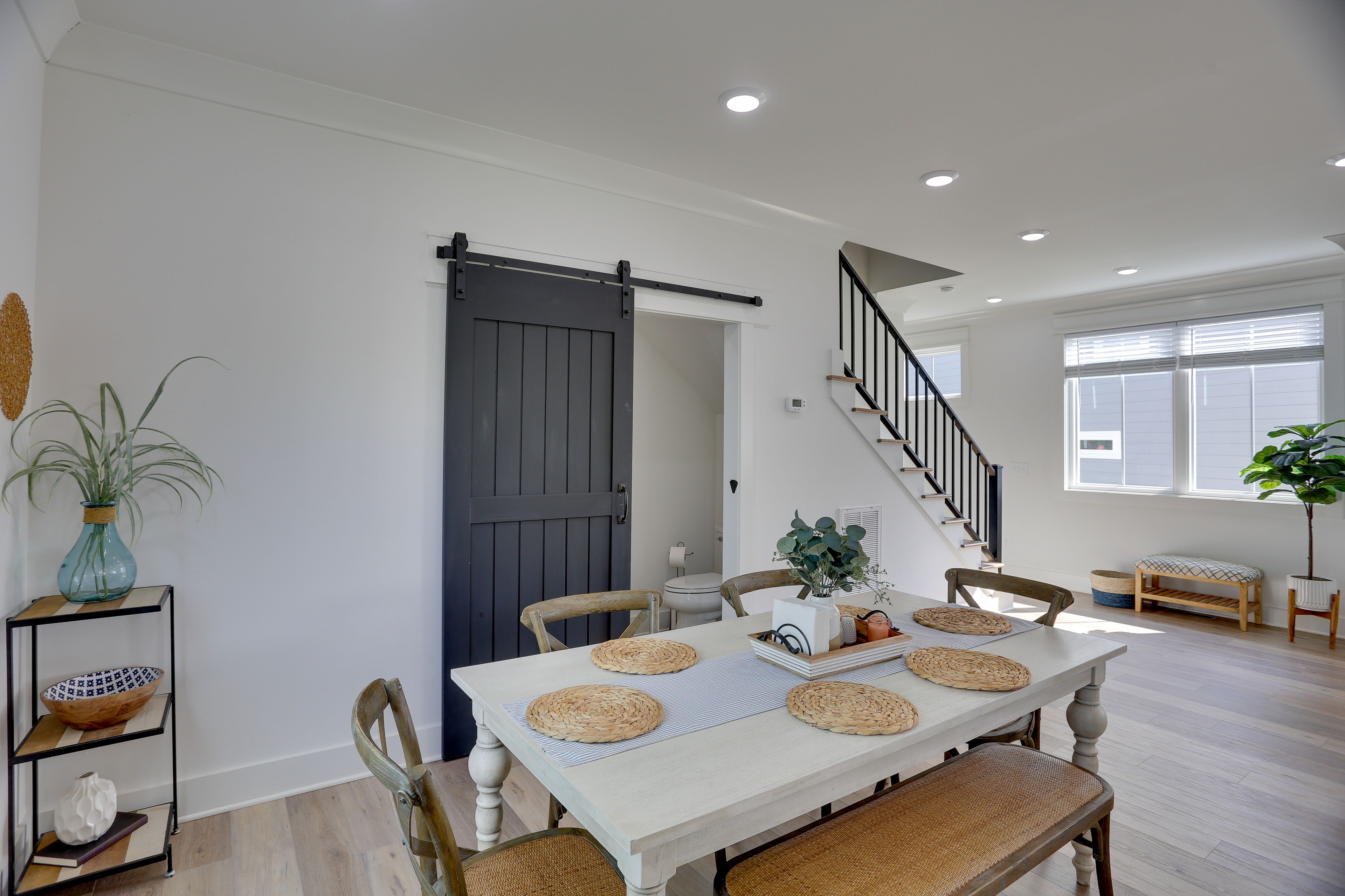 Dining Area | Dishware & Flatware