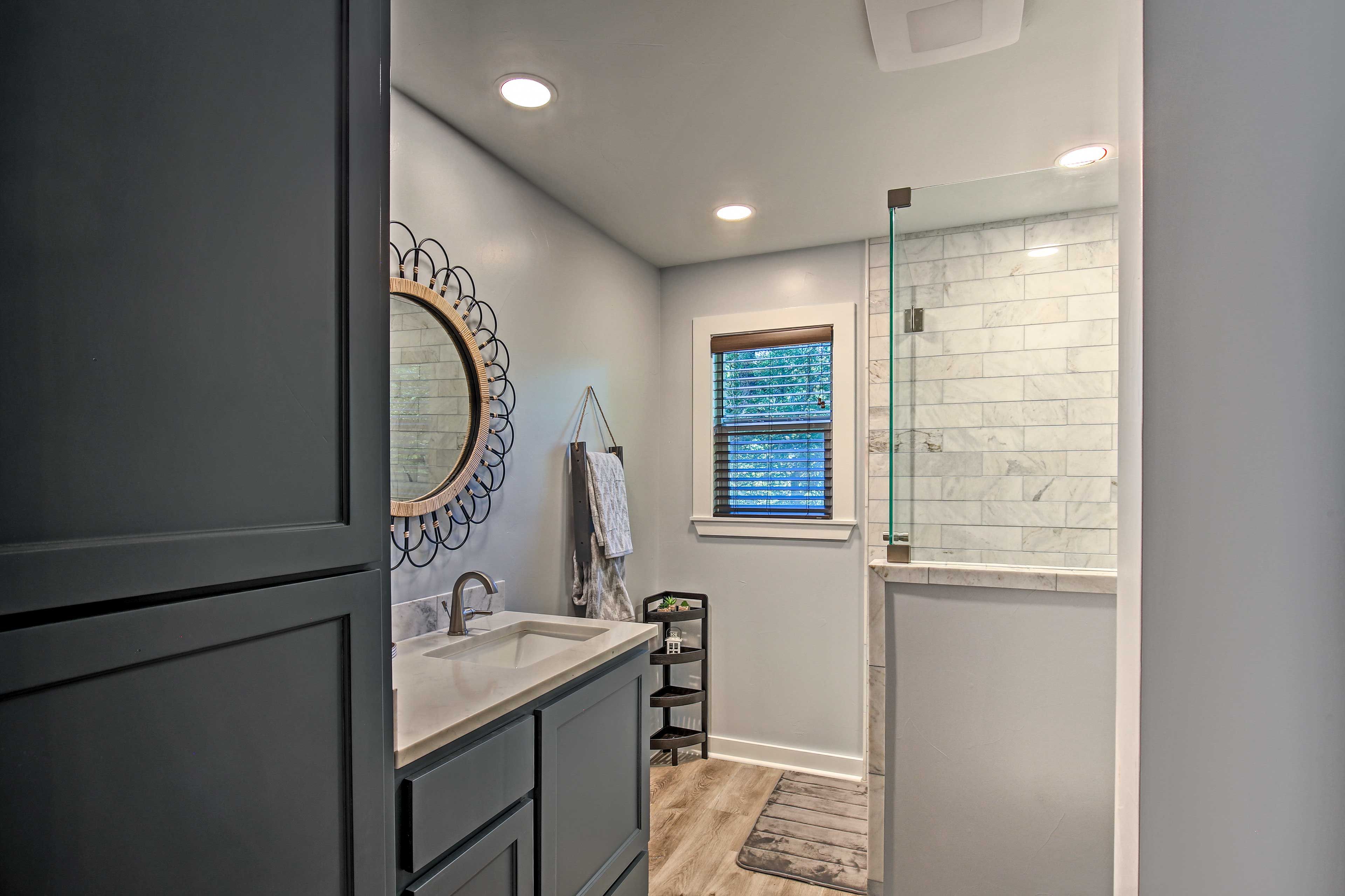 Full Bathroom