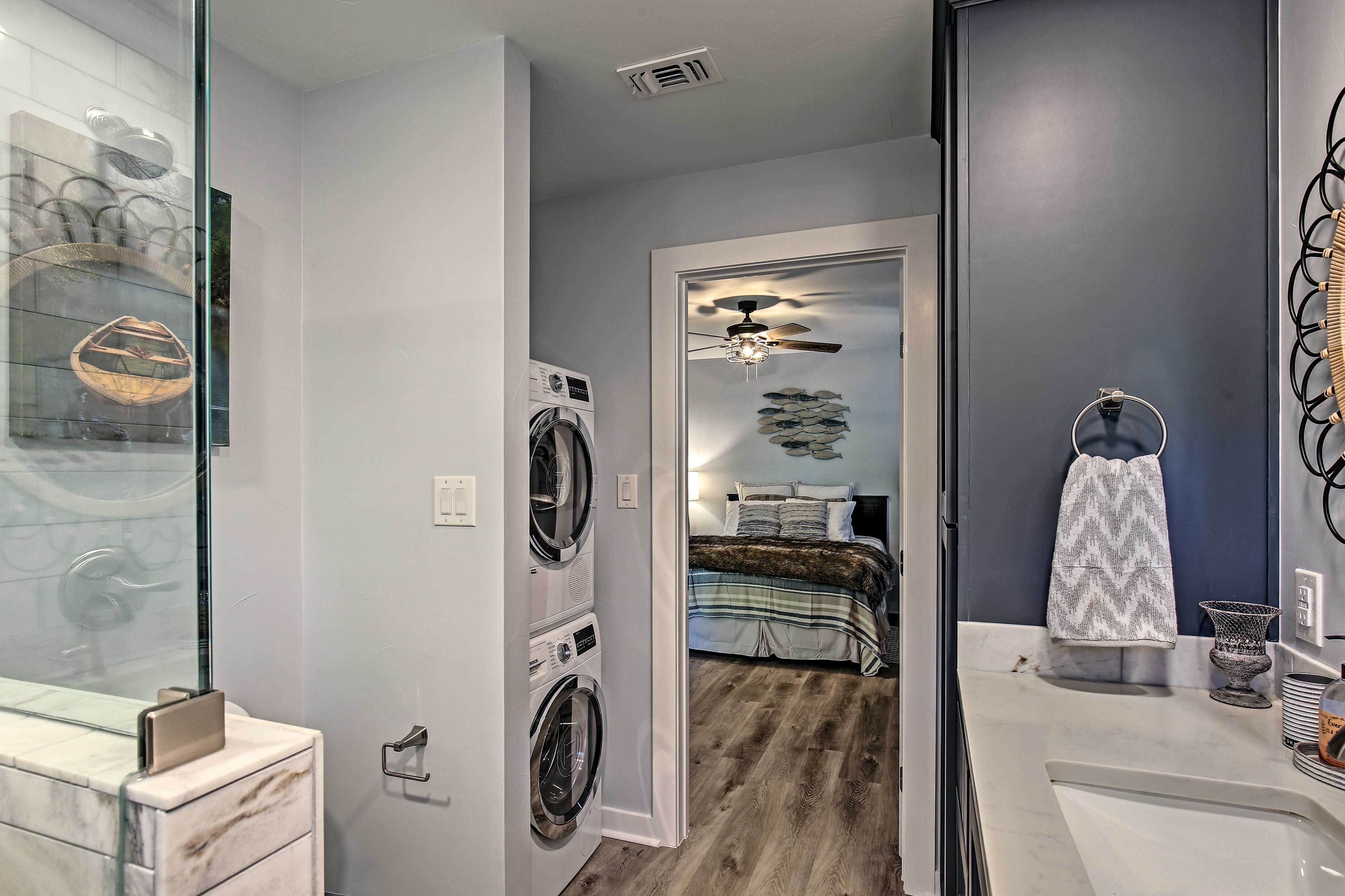 Full Bathroom | In-Unit Laundry