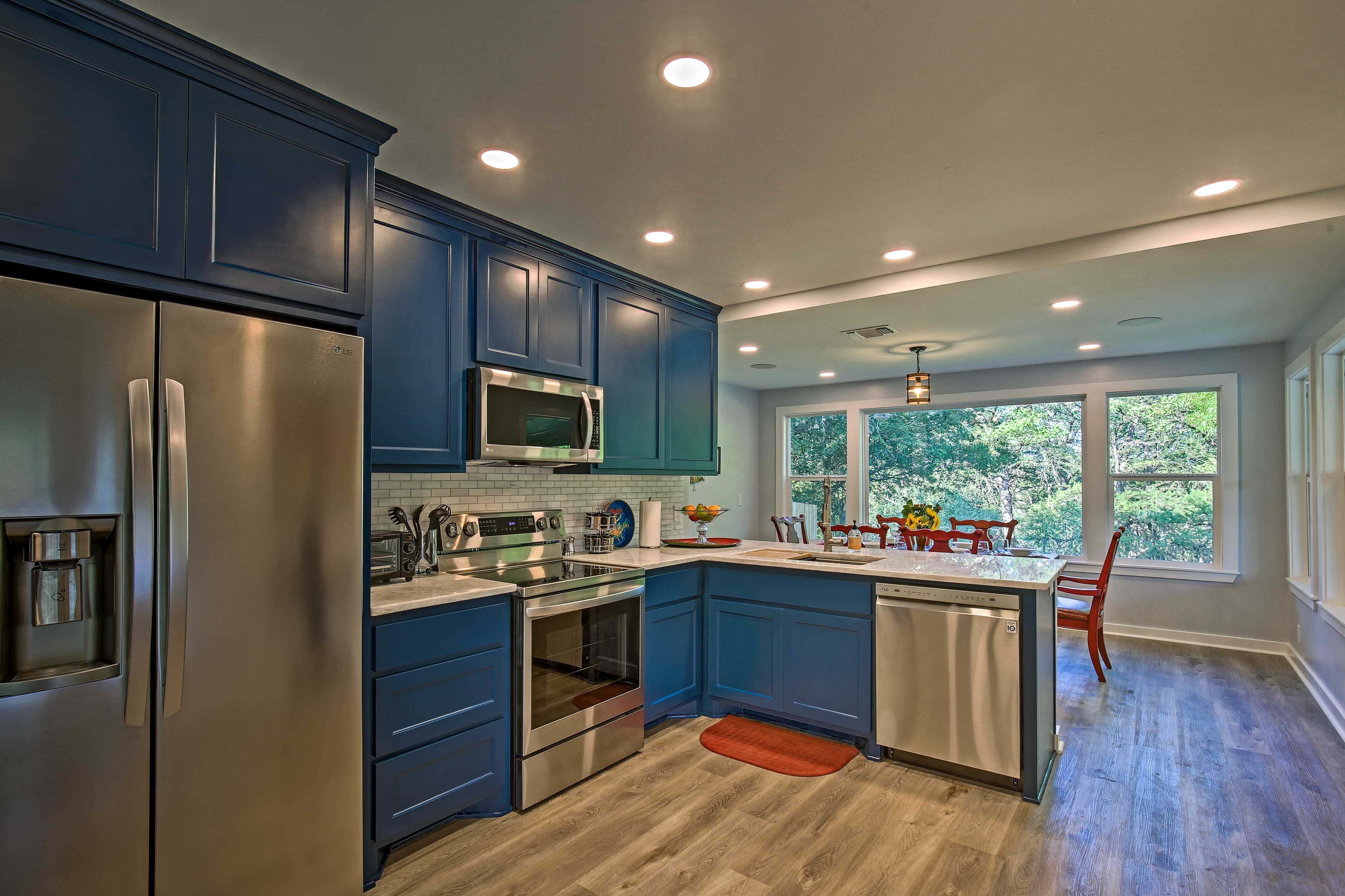 Kitchen | Fully Equipped | Stainless Steel Appliances