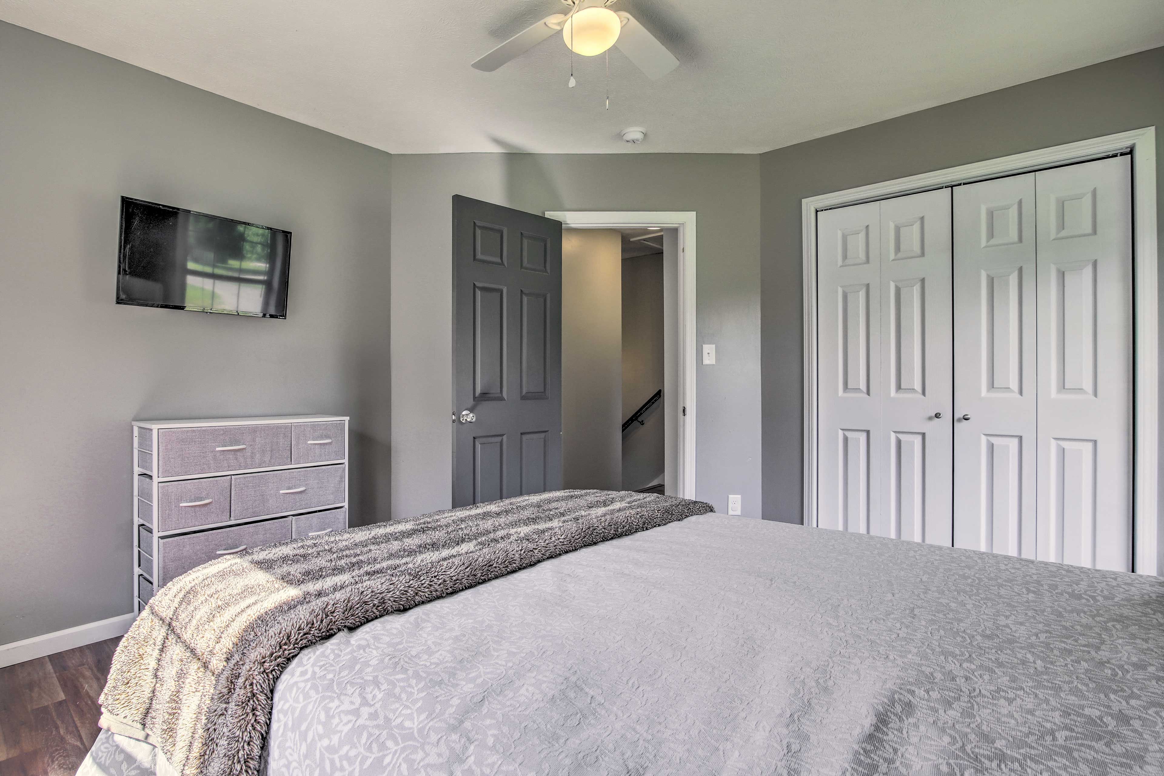 Bedroom 1 | Smart TV | Linens Provided
