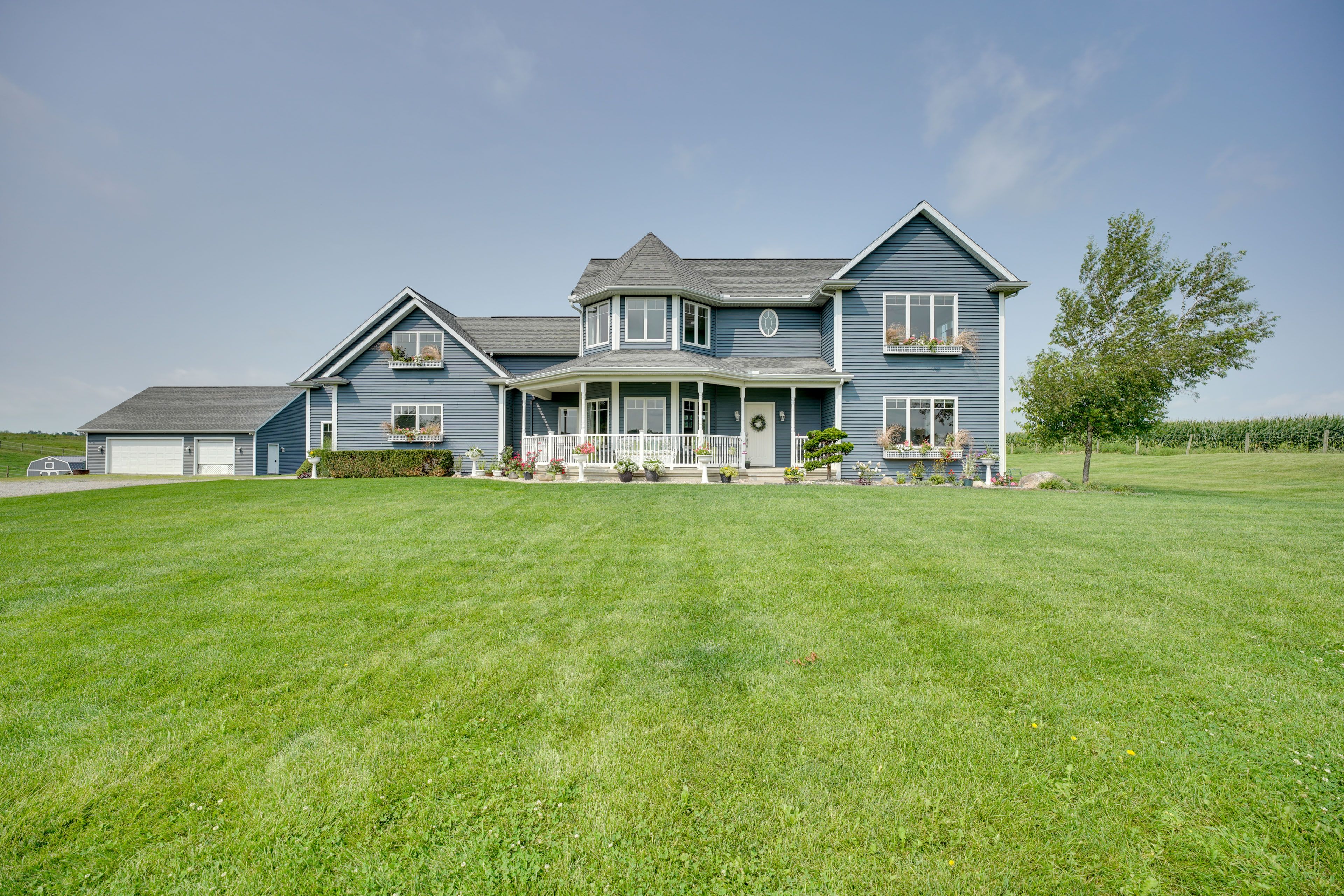 Shipshewana Vacation Rental | 4BR | 3BA | Bedroom & Bathroom on 1st Floor