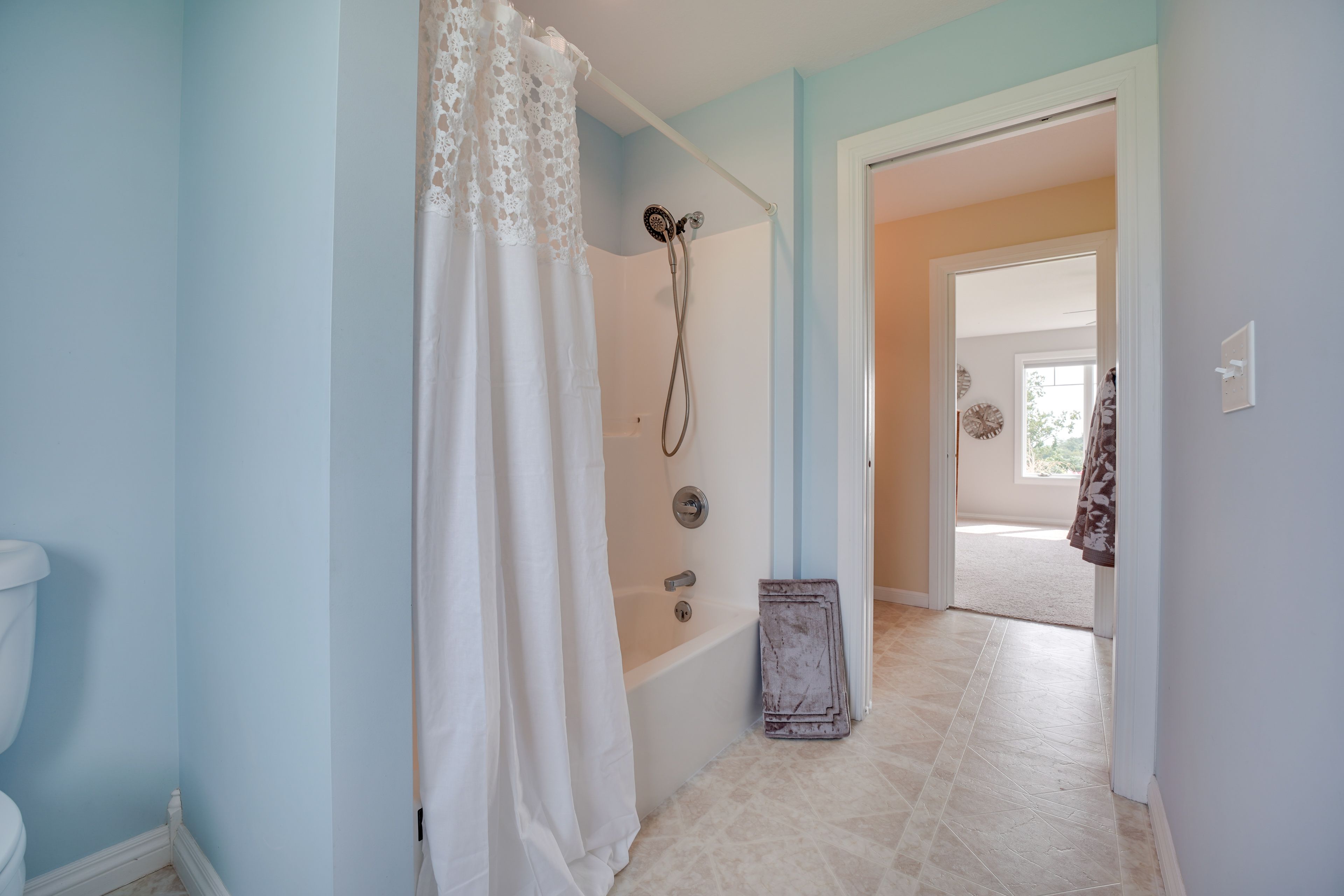 En-Suite Bathroom