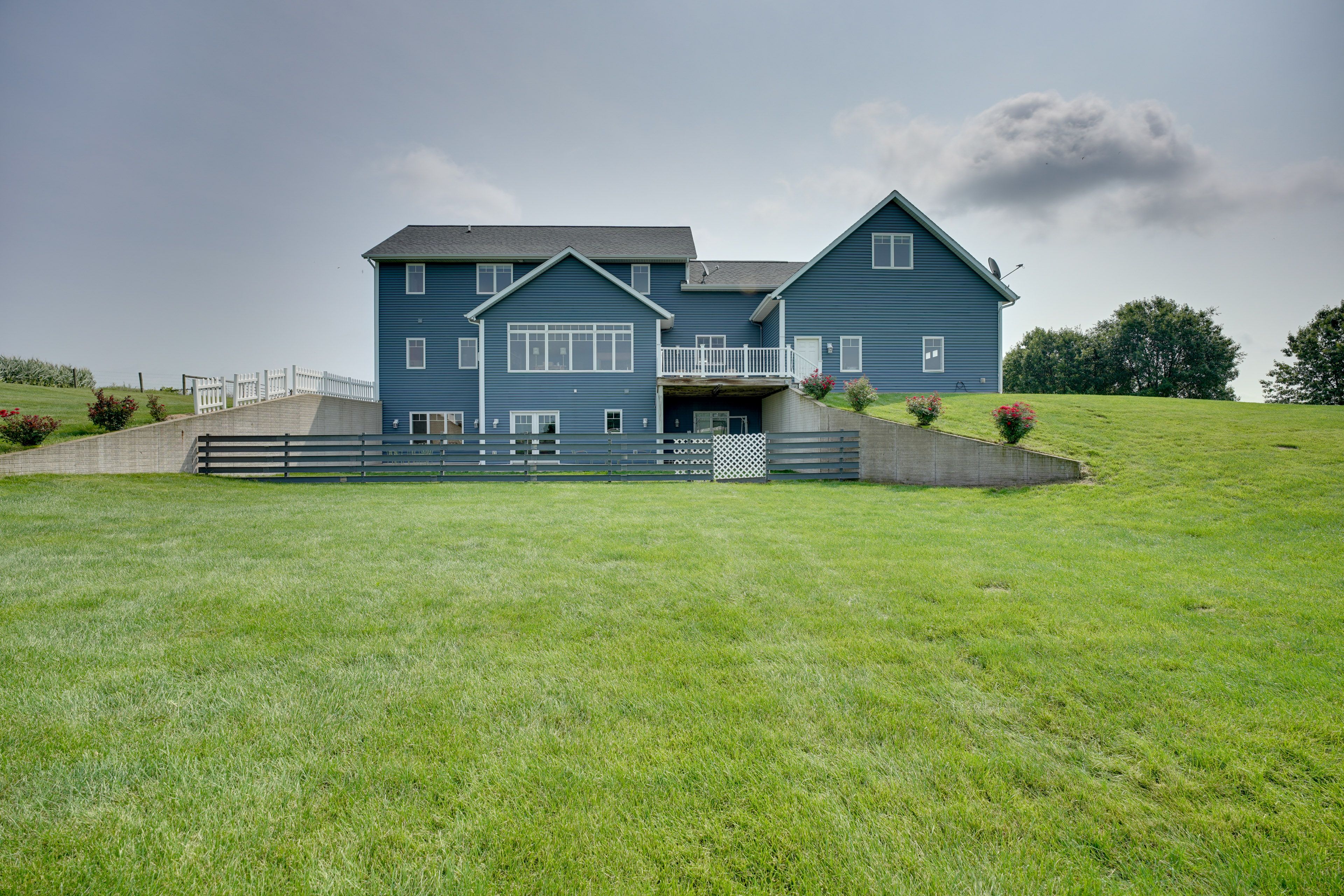 Property Exterior | Driveway Parking (4 Vehicles)