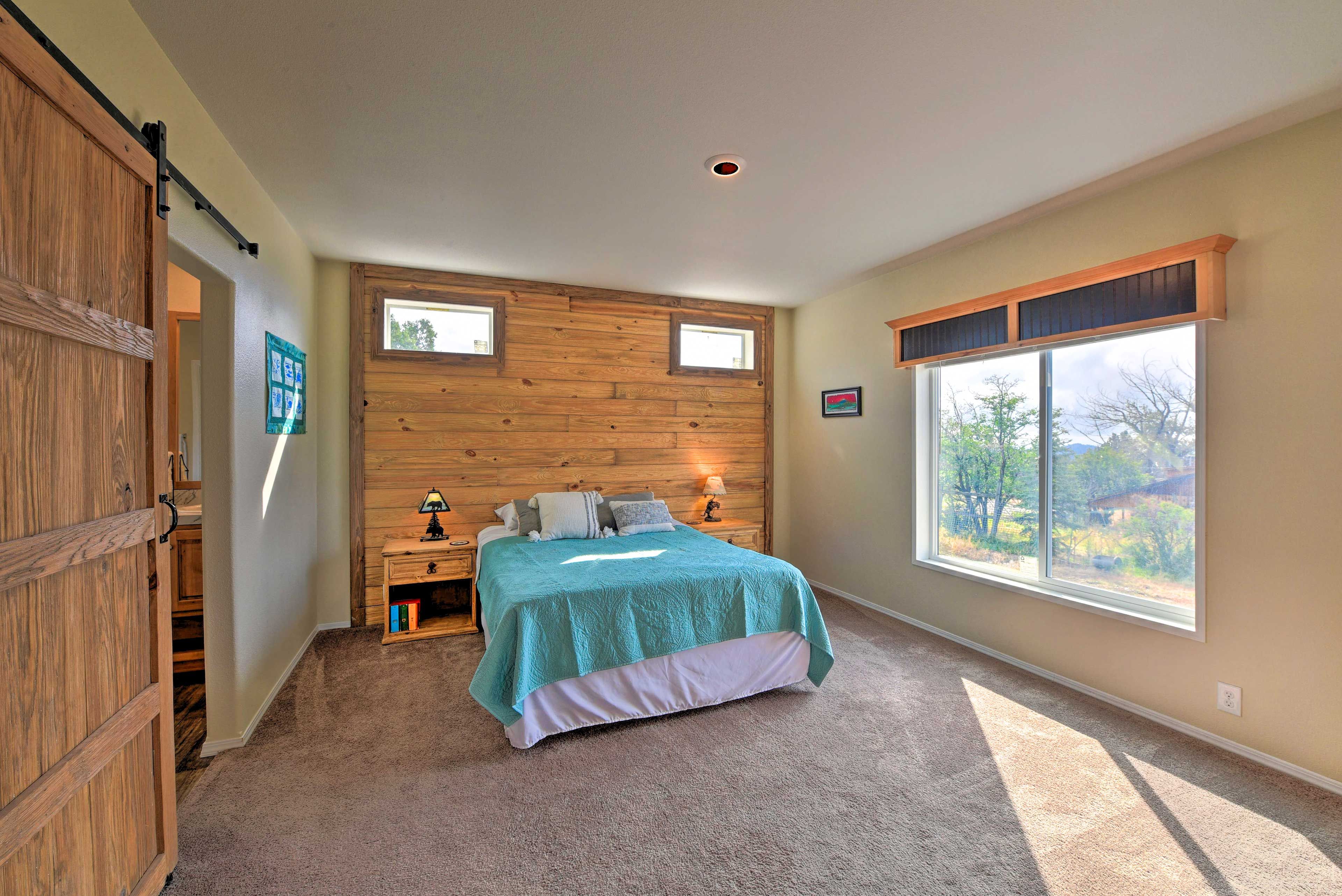 Bedroom 1 | Queen Bed | Linens Provided