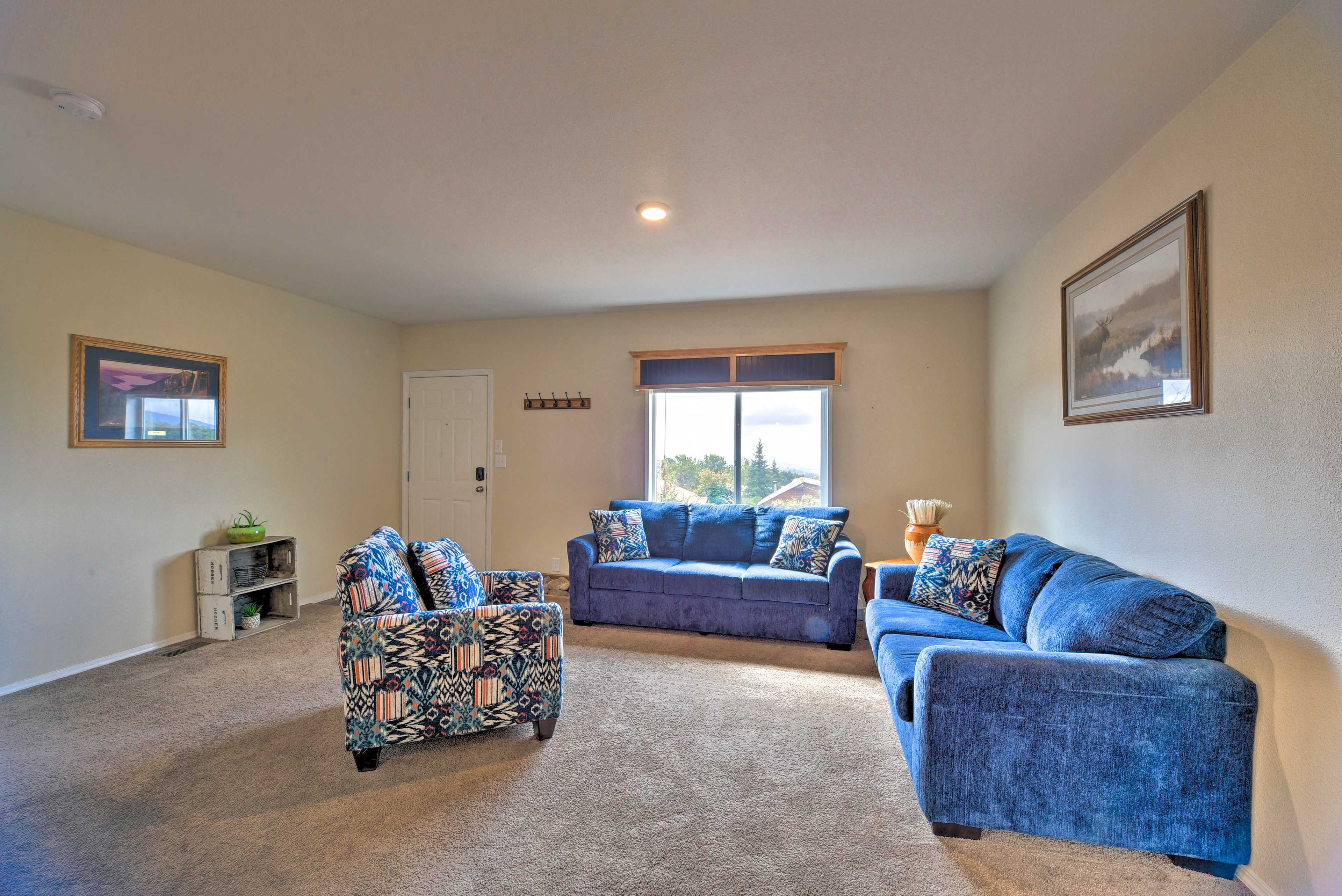 Living Room | Central Heat & A/C