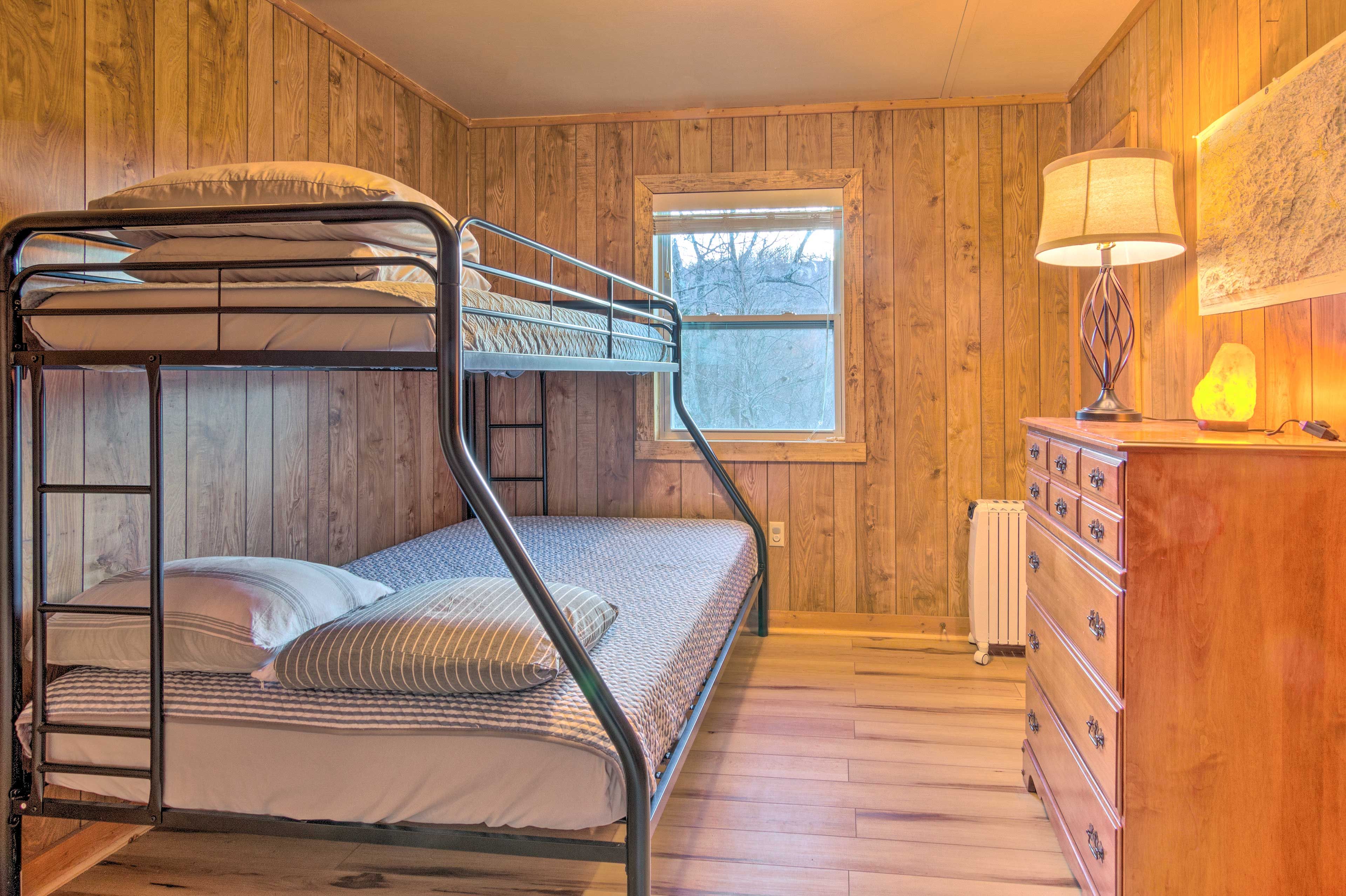 Bedroom 2 | Main Level | Twin/Full Bunk Bed