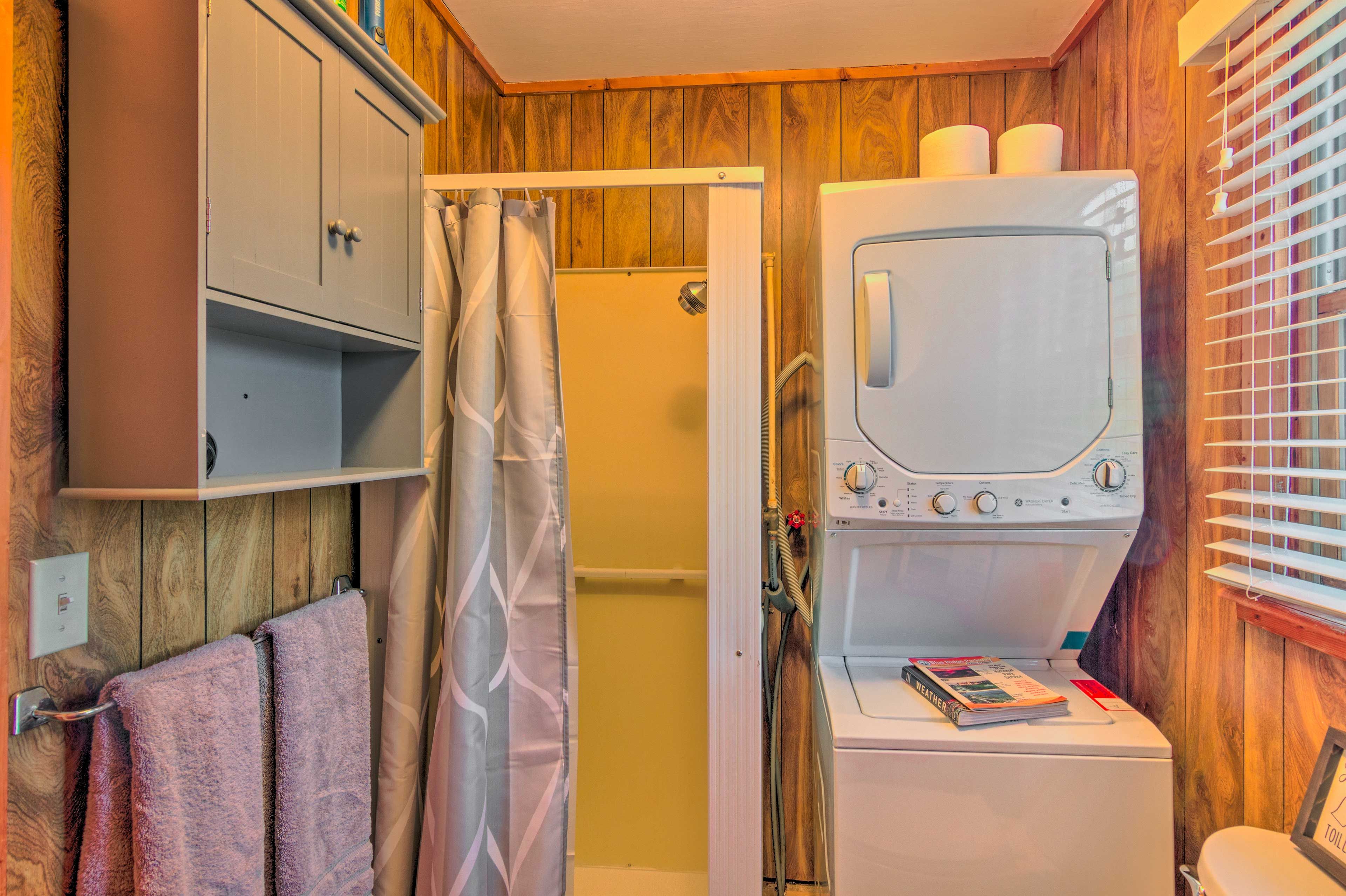 Full Bathroom | Washer + Dryer