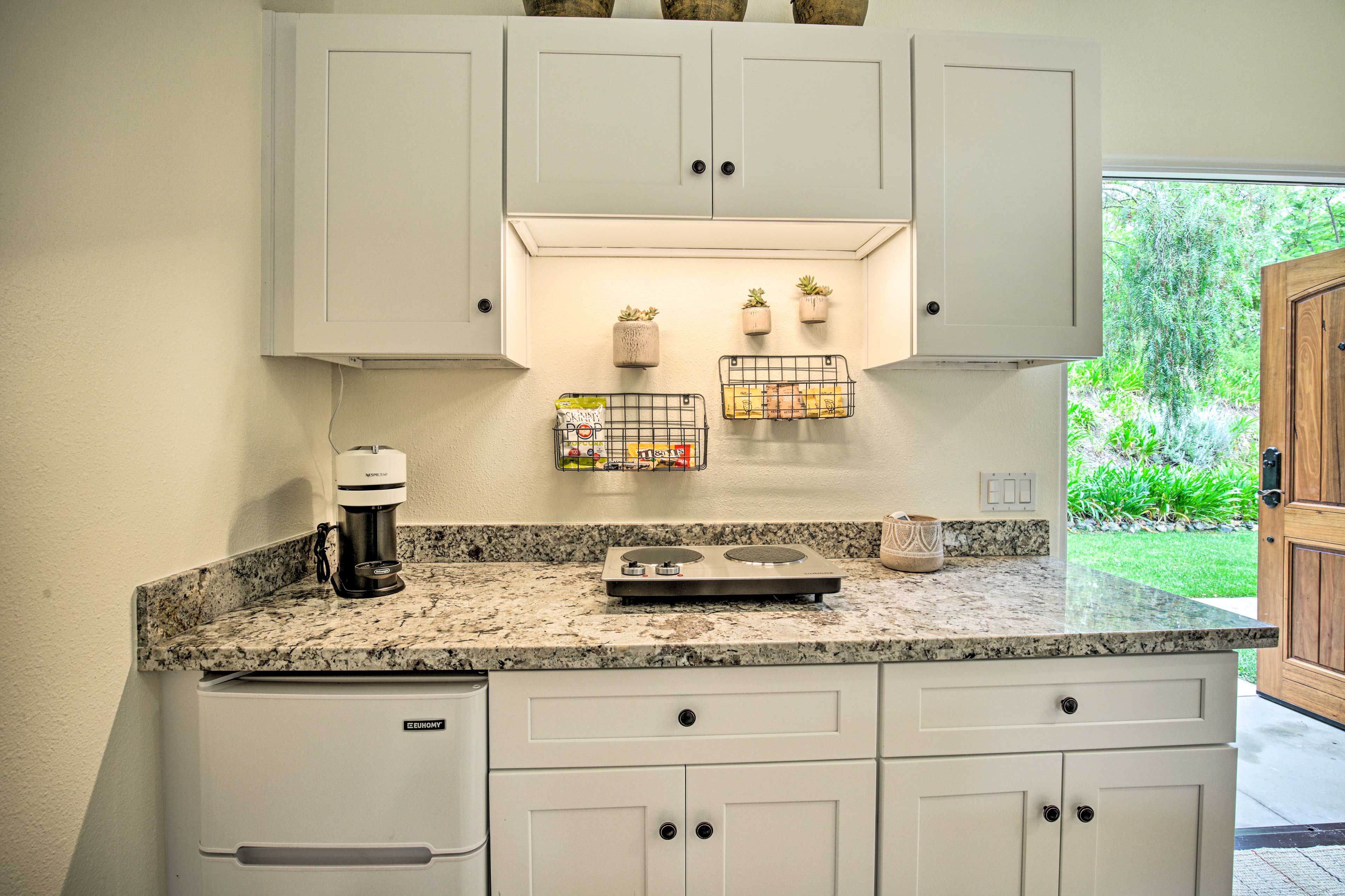 Kitchenette | 2-Burner Hot Plate