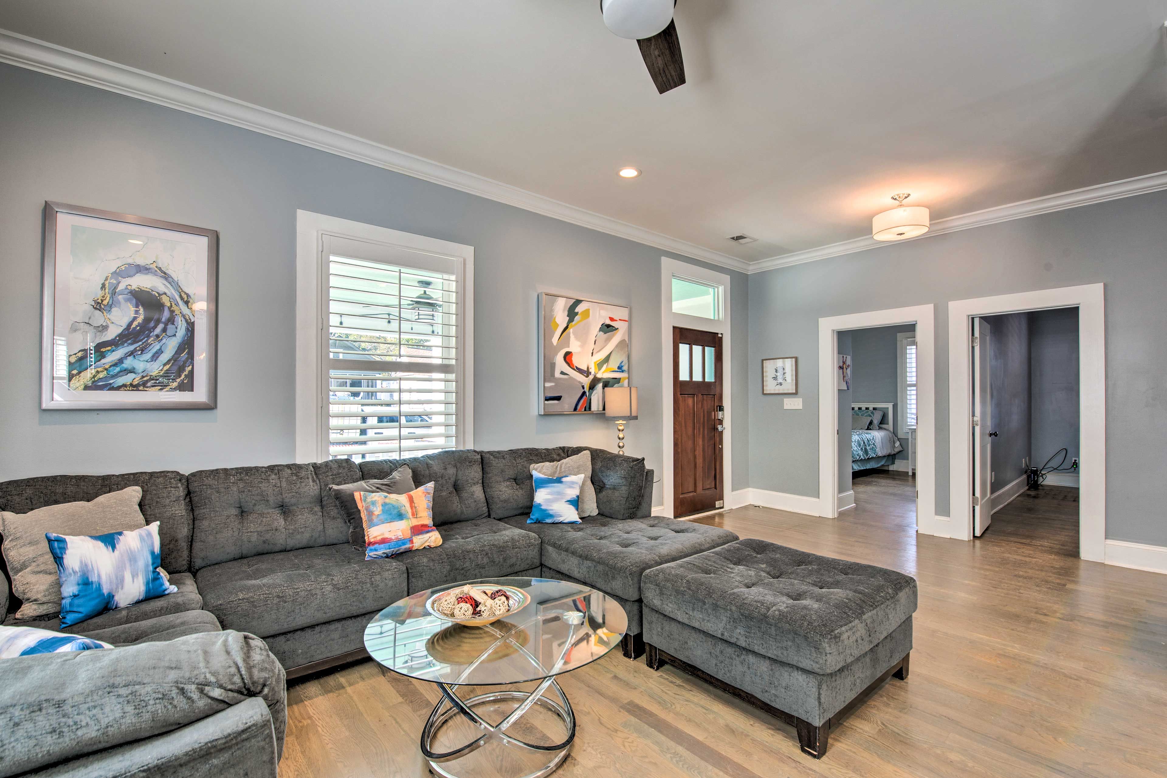 Living Room | Free WiFi