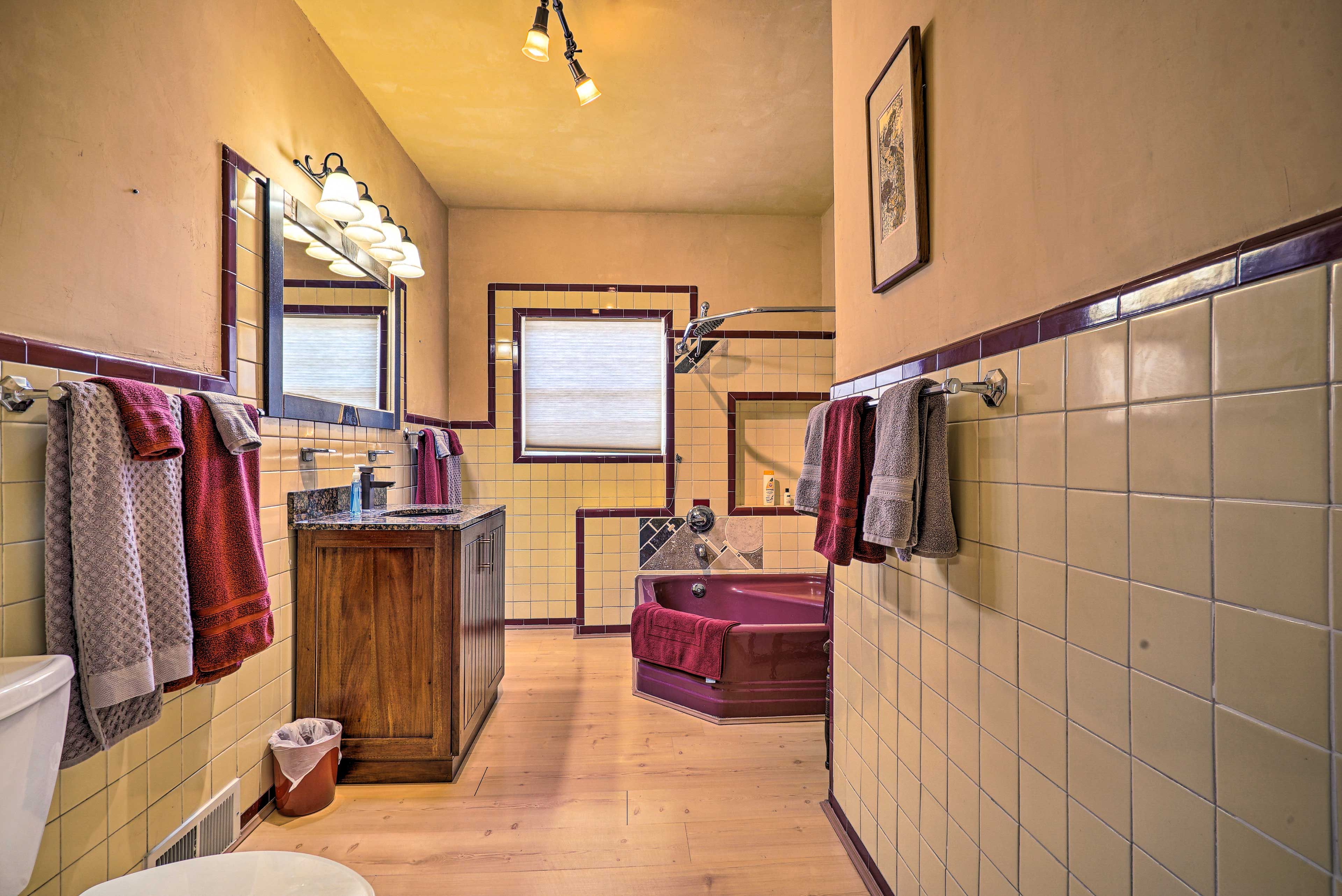 Full Bathroom