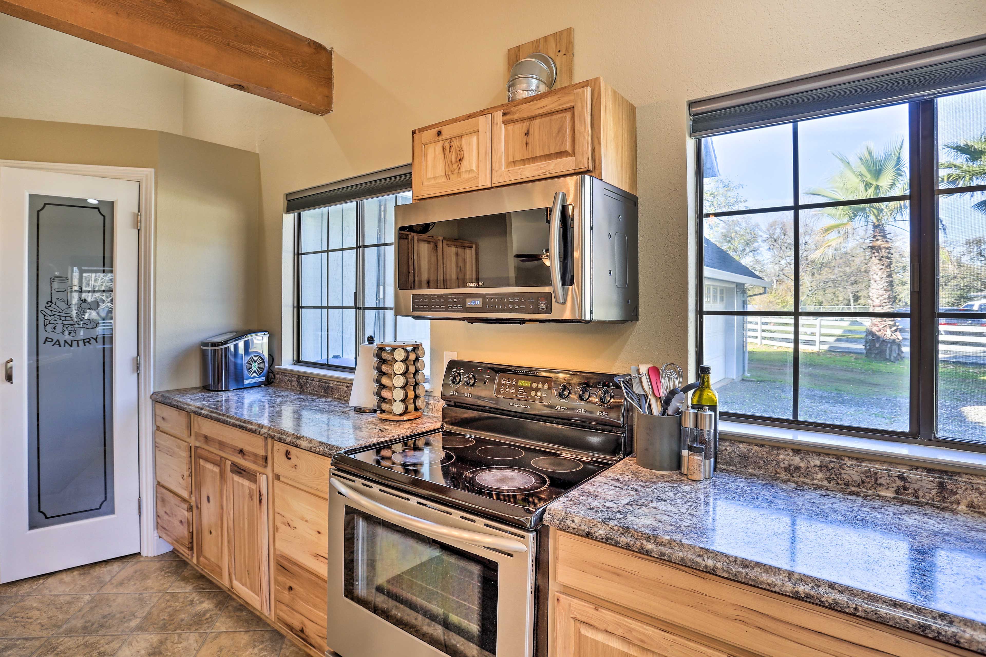 Kitchen | Fully Equipped | Cooking Basics | Spices