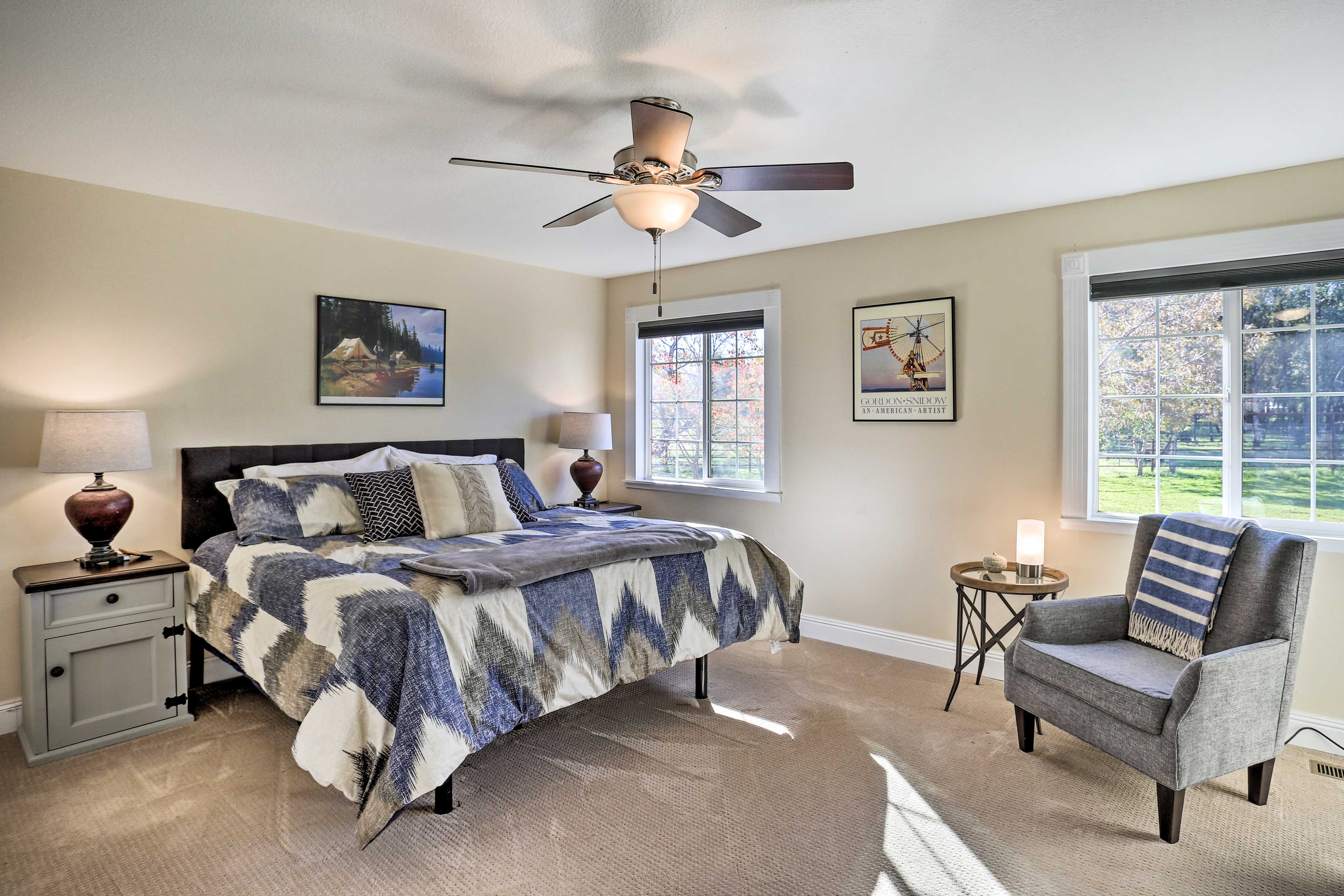 Bedroom 1 | King Bed | Linens Provided