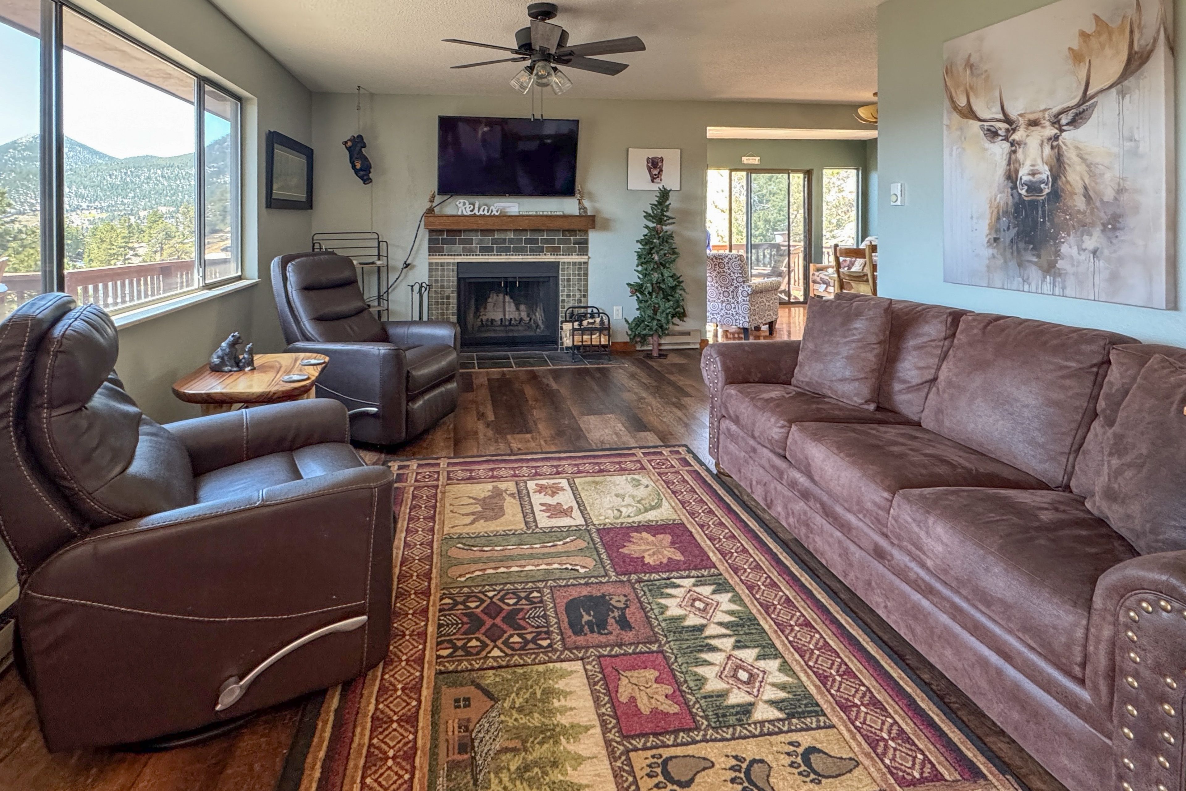 Living Room | Upper Level