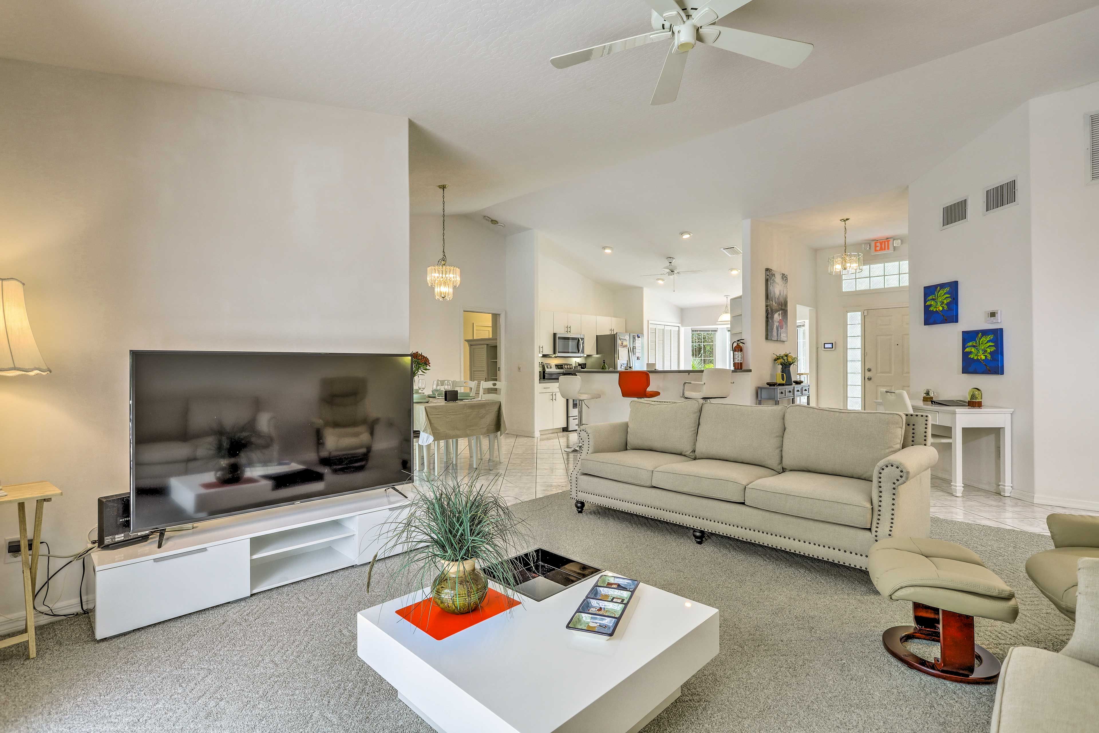 Living Room | Smart TV