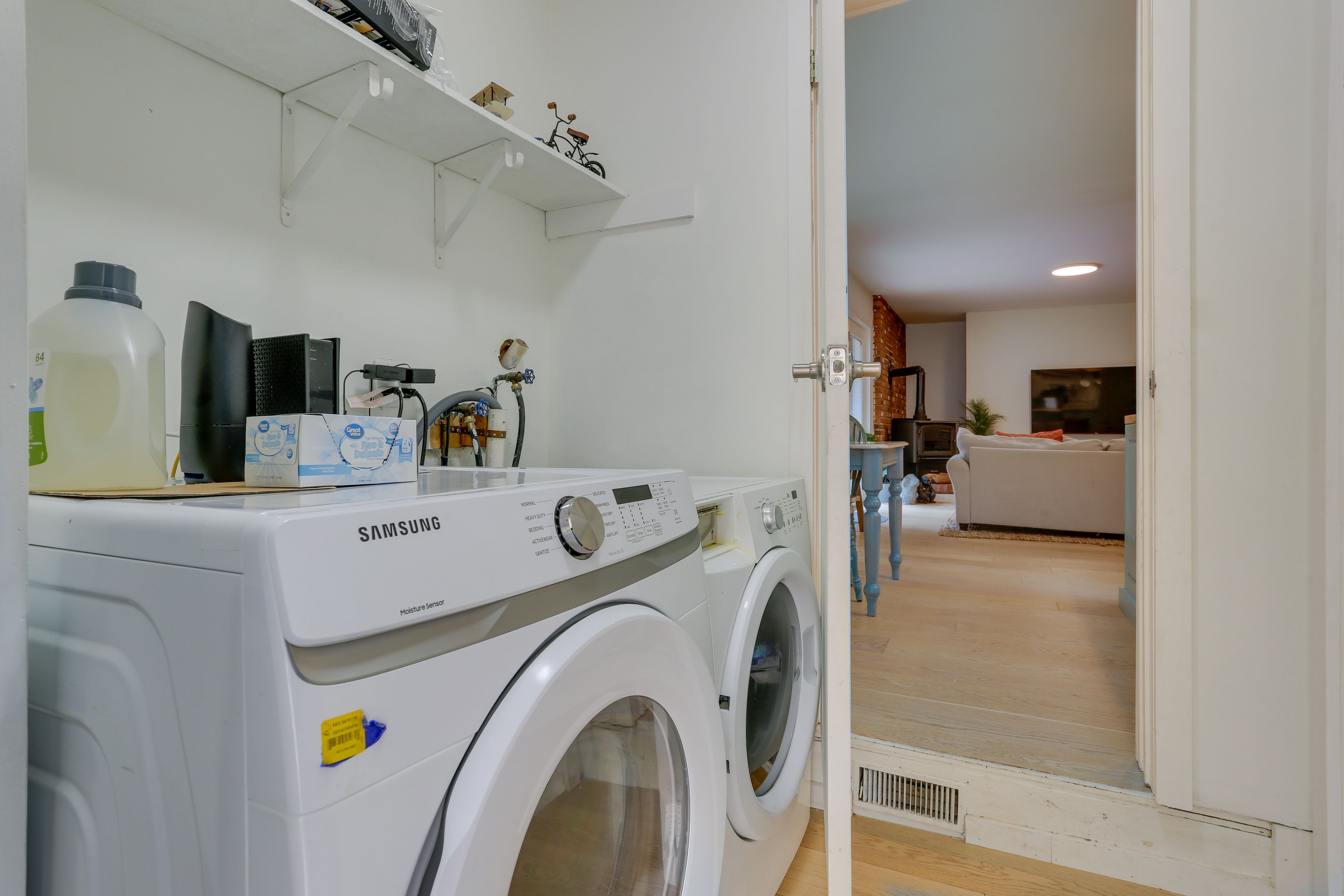 Laundry Room | Detergent Provided