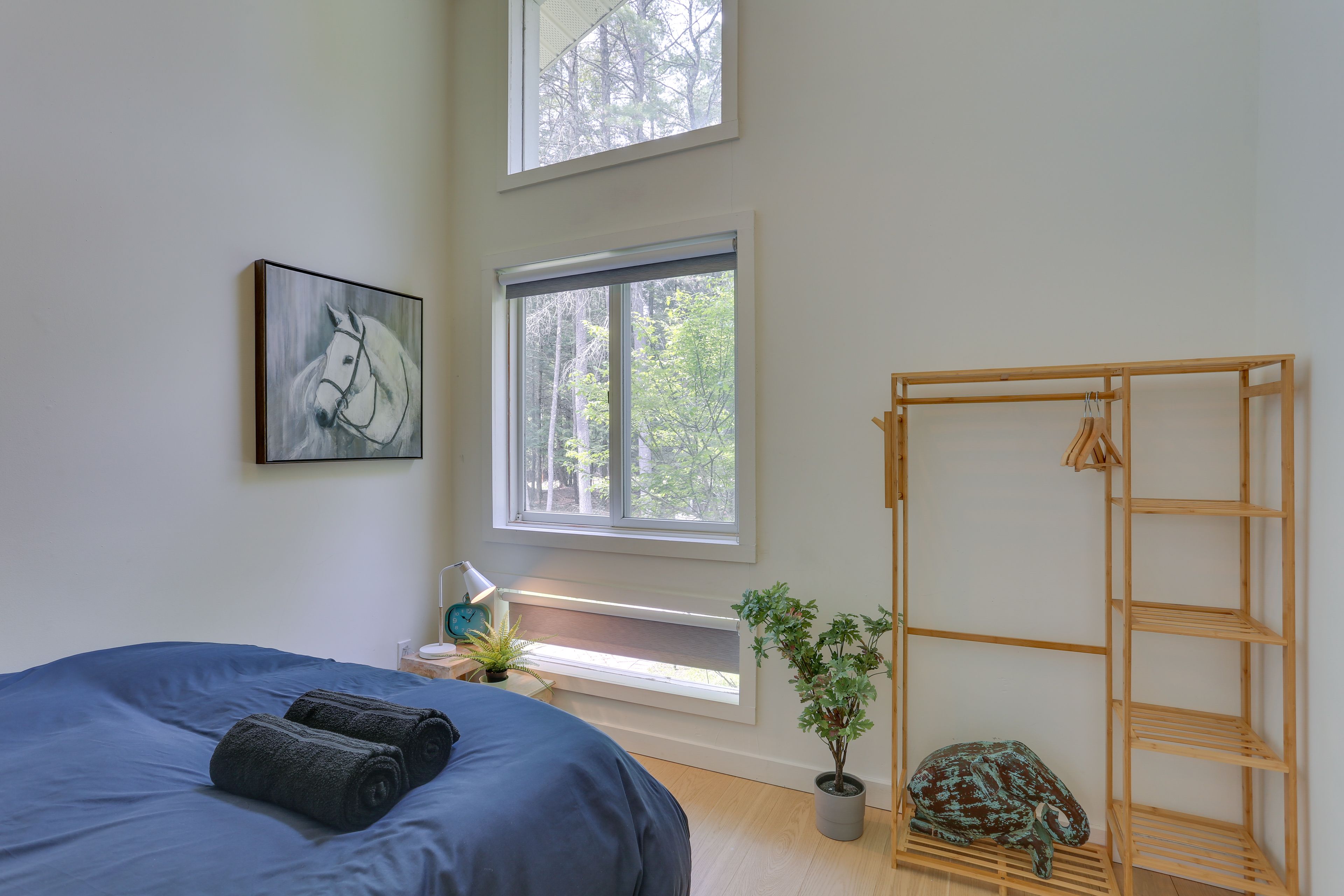 Bedroom 2 | Queen Bed