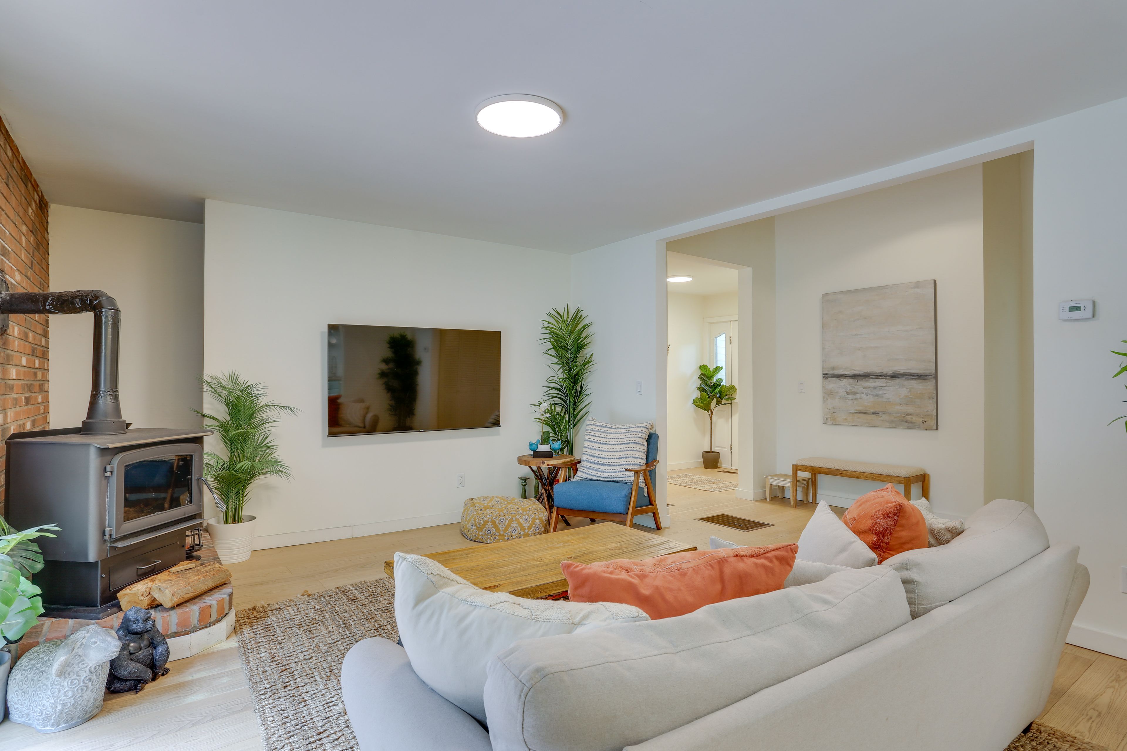 Swan Lake Vacation Rental | 2BR | 1BA | 1,000 Sq Ft | Stairs Required for Access